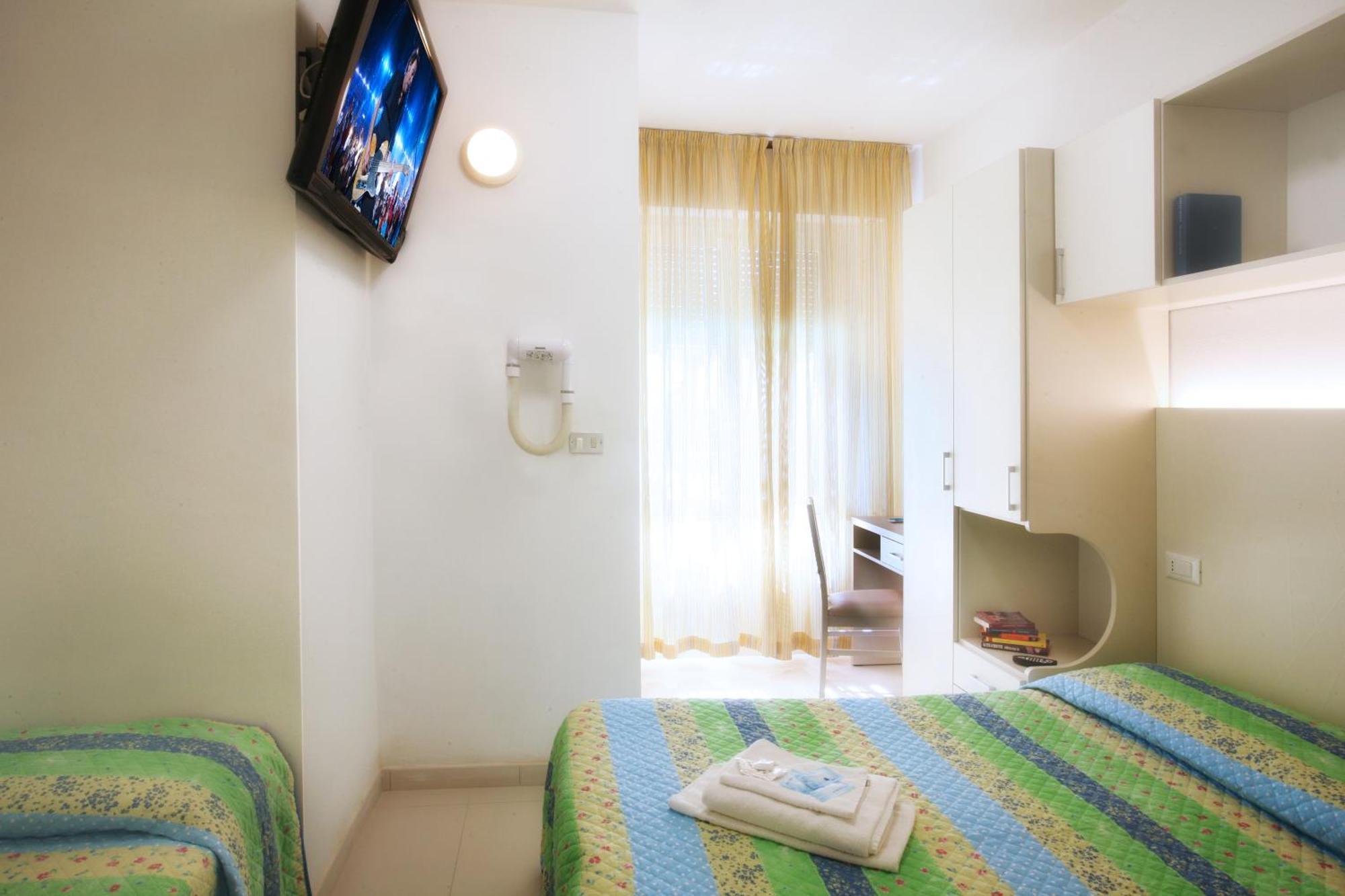 Triple Room Private Bathroom