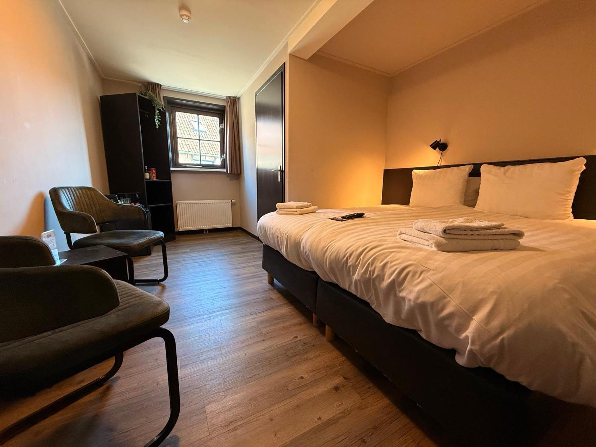 Classic Double Room,1651733470:JPEG