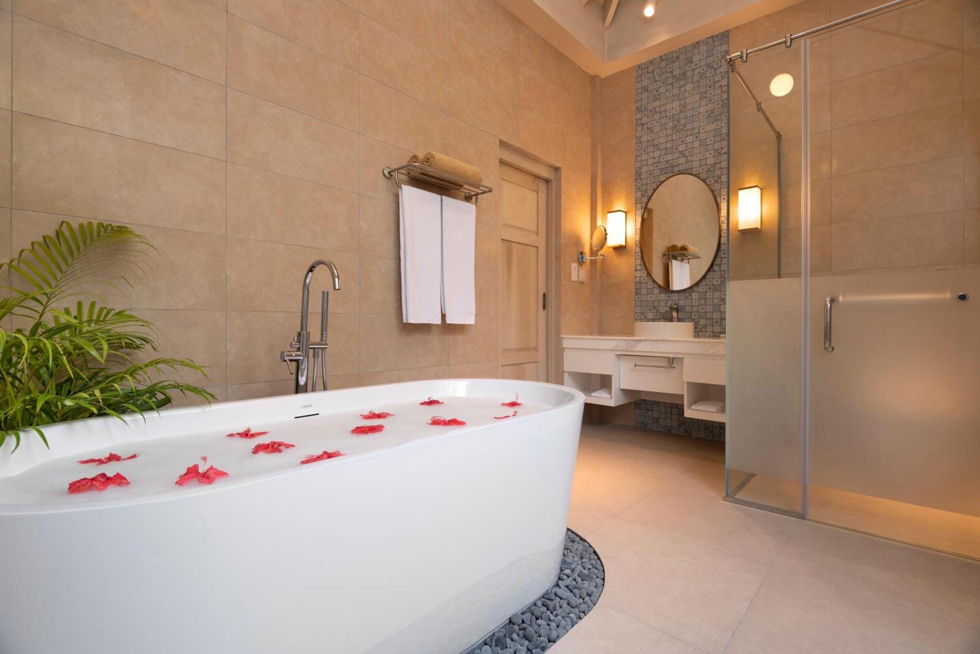 Beach Villa Return Transfer | Stays 15 Apr 31 Oct 2026 | Book 15 Apr 31 Oct 2026