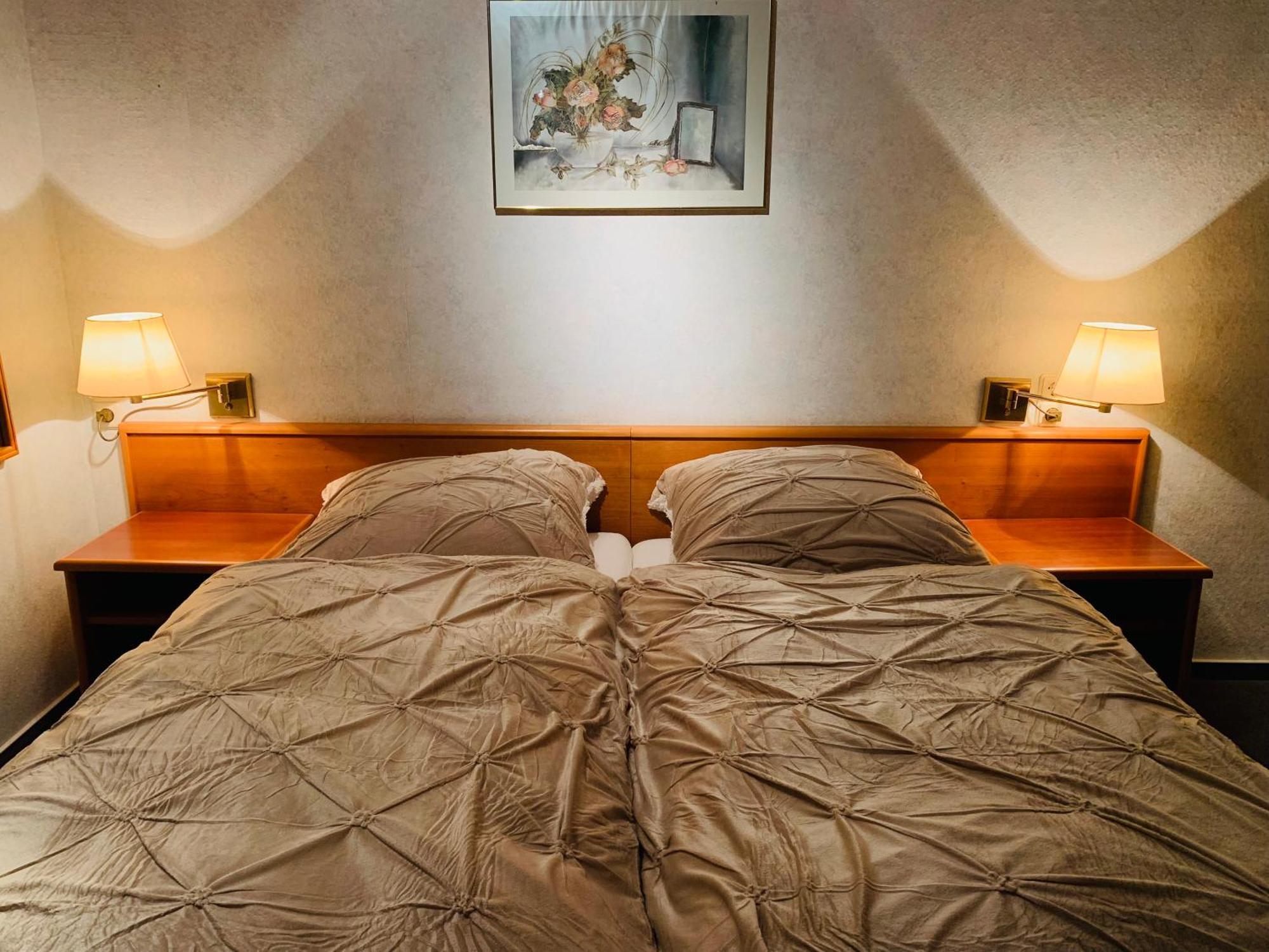 Doppelzimmer mit Gartenblick