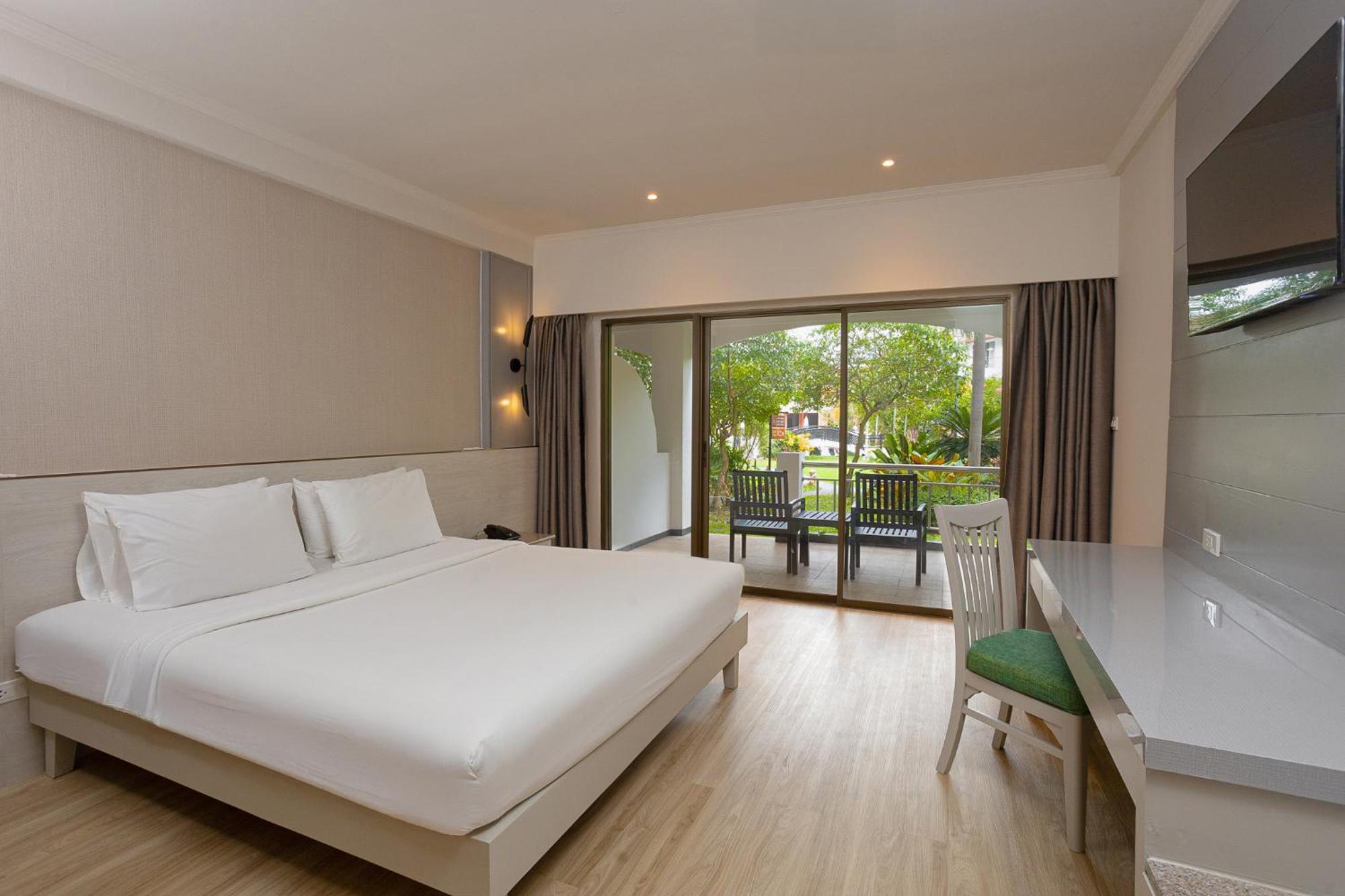 Resort Room Garden View King