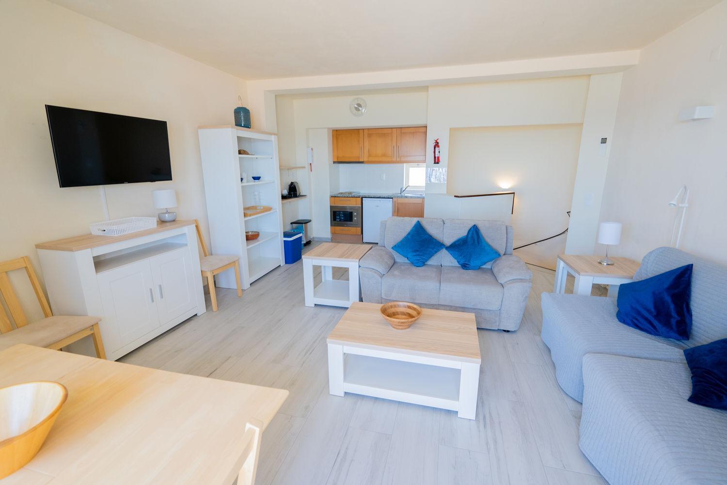 One-Bedroom Apartment Sea View