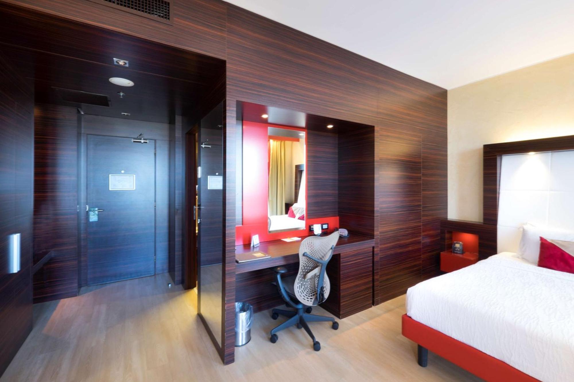 Superior King Room,1657151414:JPEG