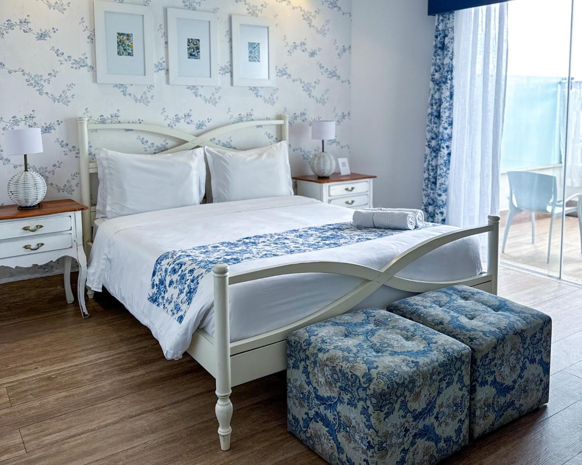 Deluxe Room with Lake View