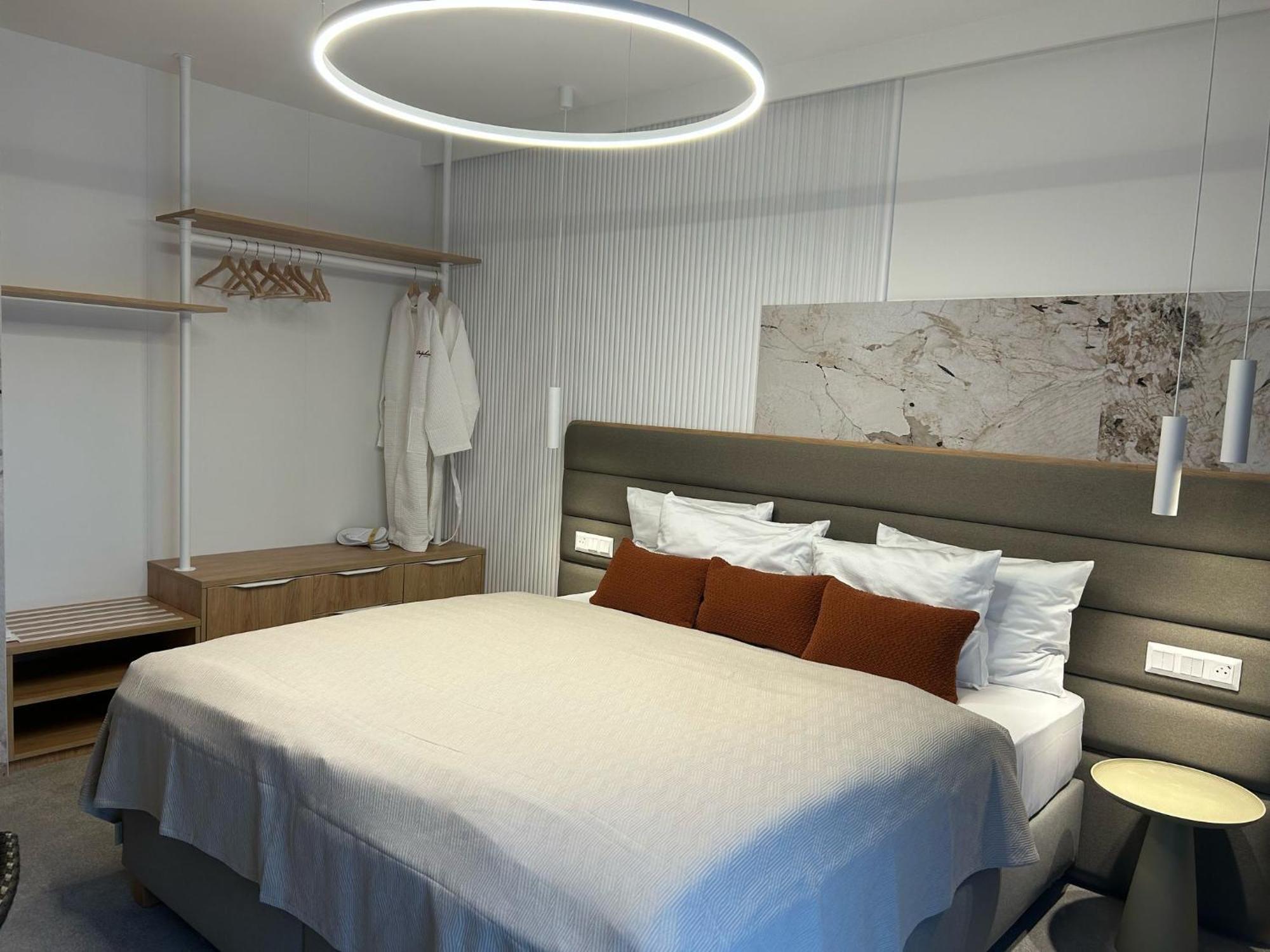 Exclusive PLUS Double or Twin Room Pool Fitness