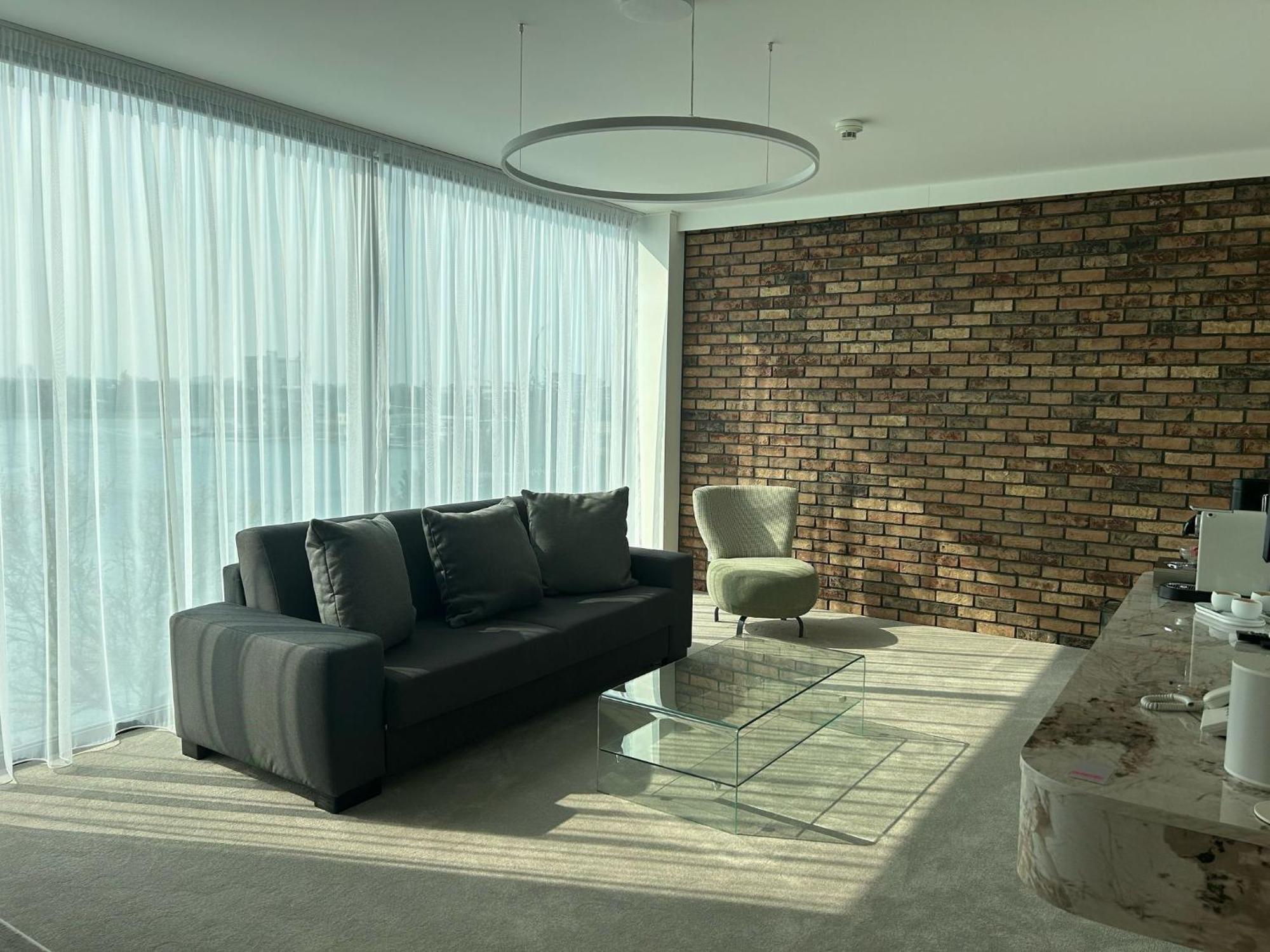 Exclusive PLUS Suite Pool Fitness