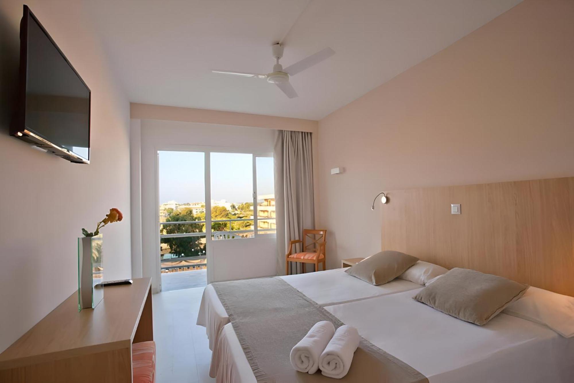 Superior Tweepersoonskamer met 2 Aparte Bedden en Balkon