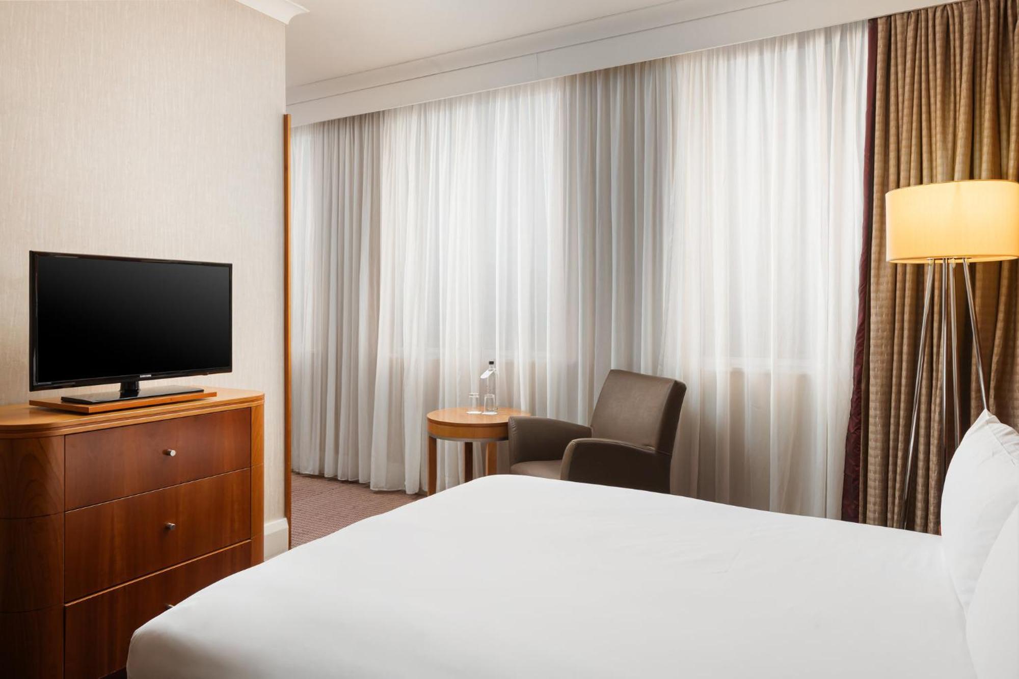 Premium Queen Room Top Floor,1660282744:JPEG