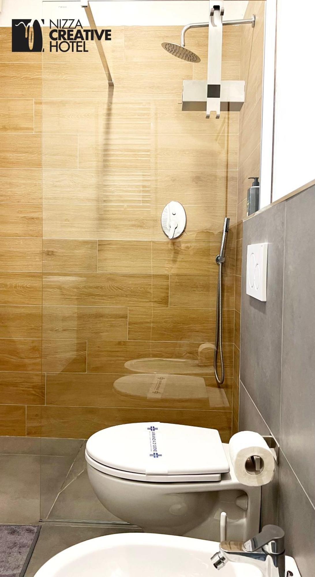 Twin Room Private Bathroom