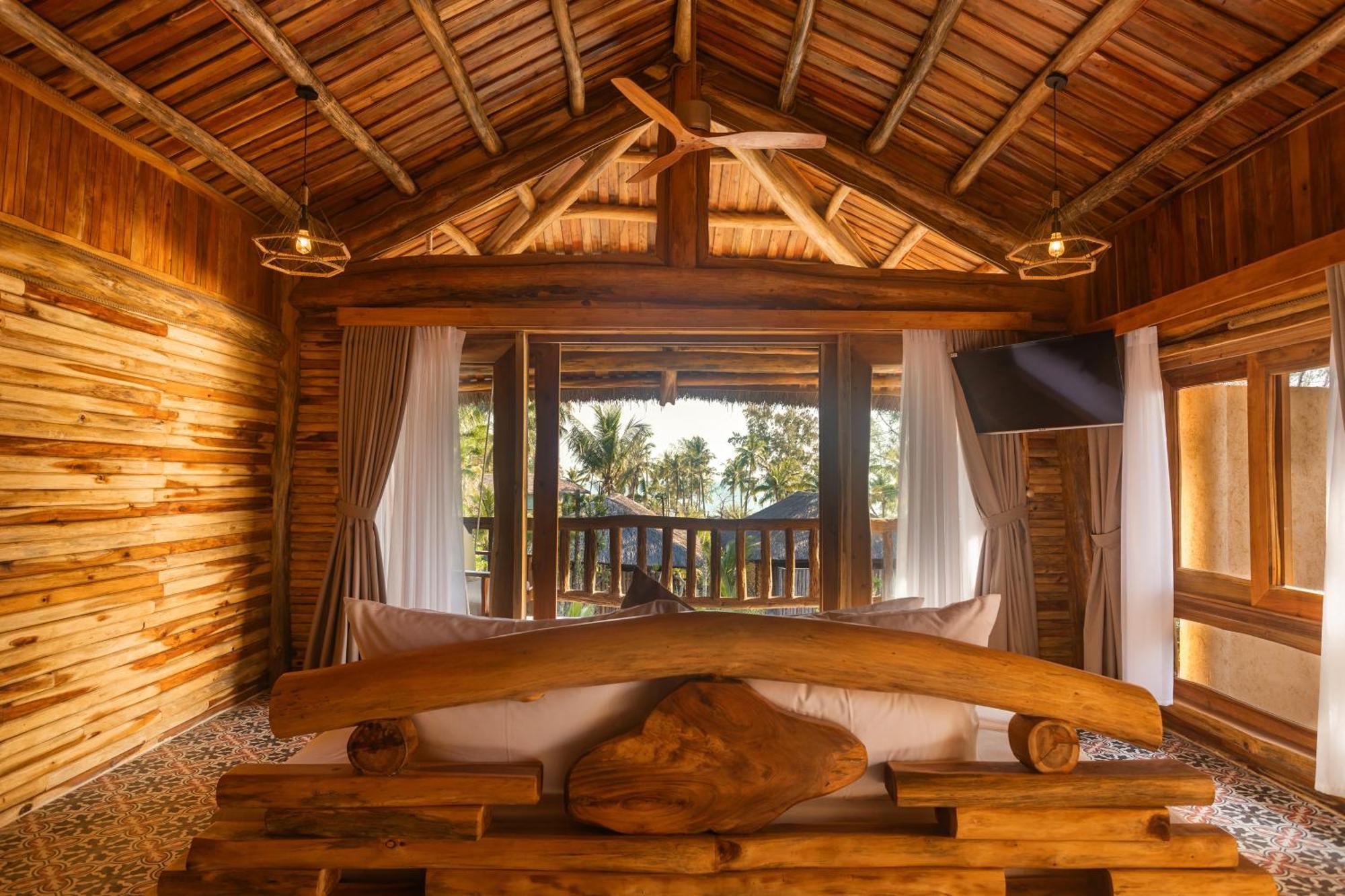 Premium Bungalow Balcony,1743788688:JPEG