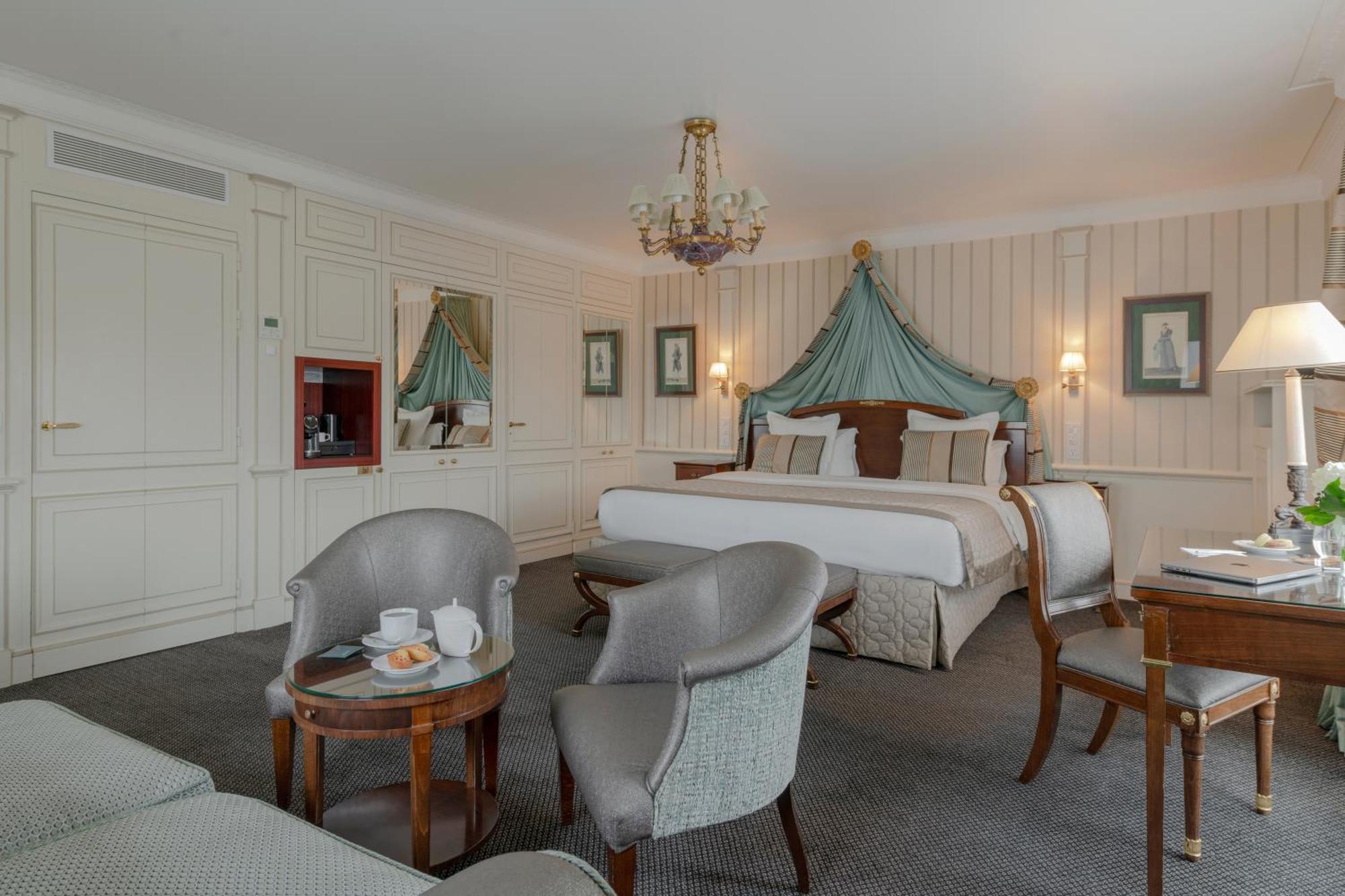 Junior Suite Avenue