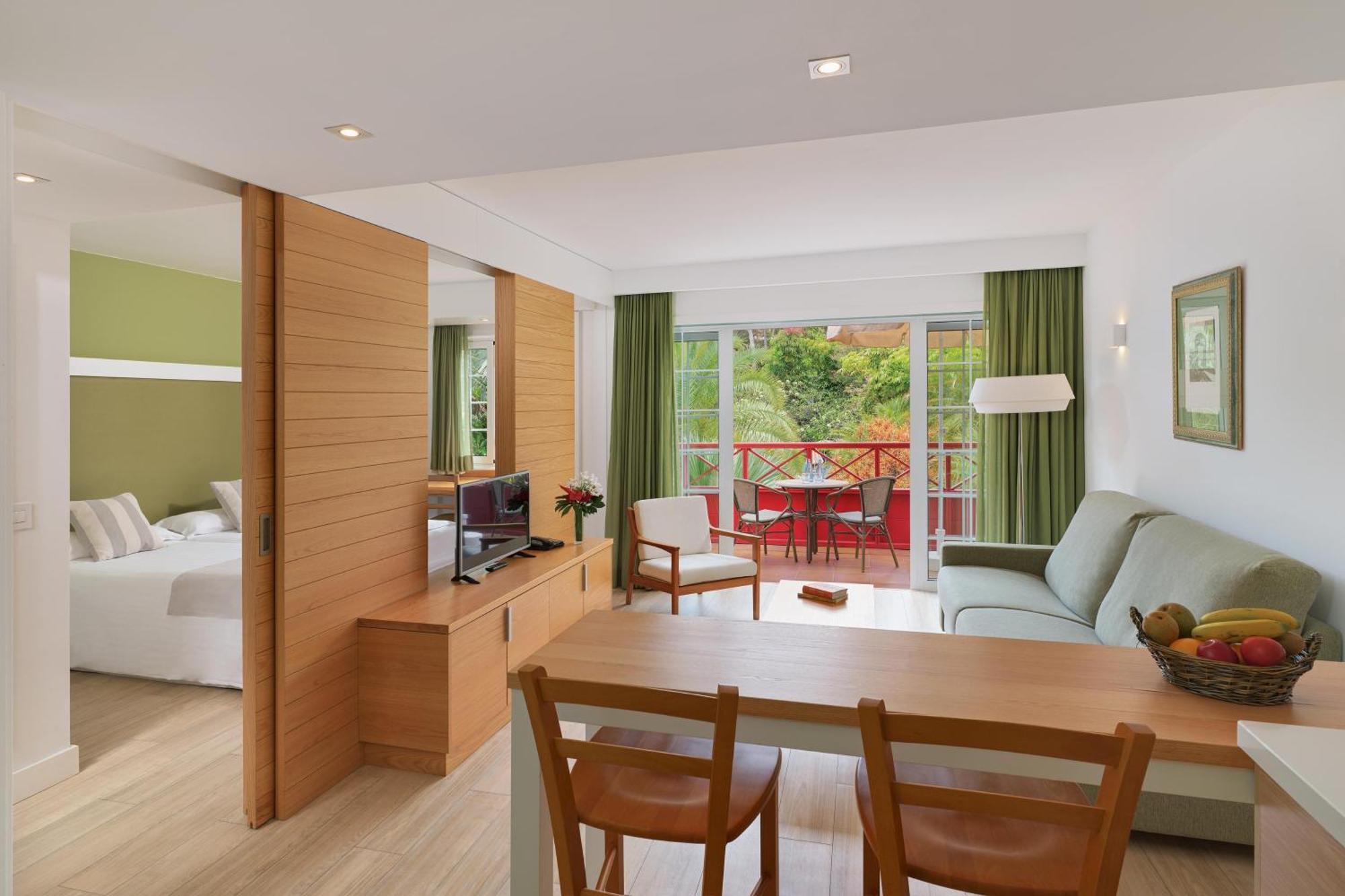 Superior Apartment