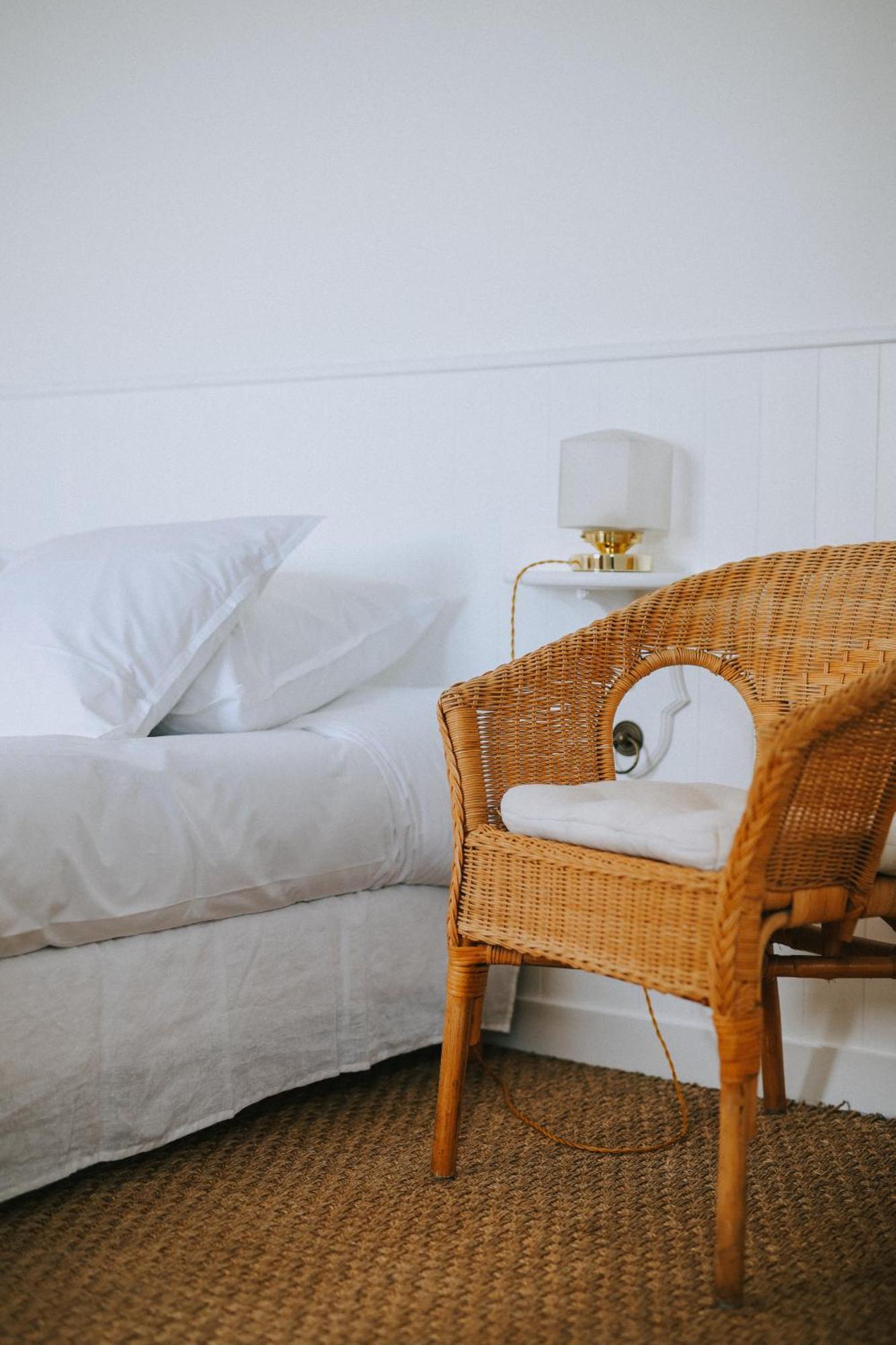 Small Double Room,1665347641:JPEG