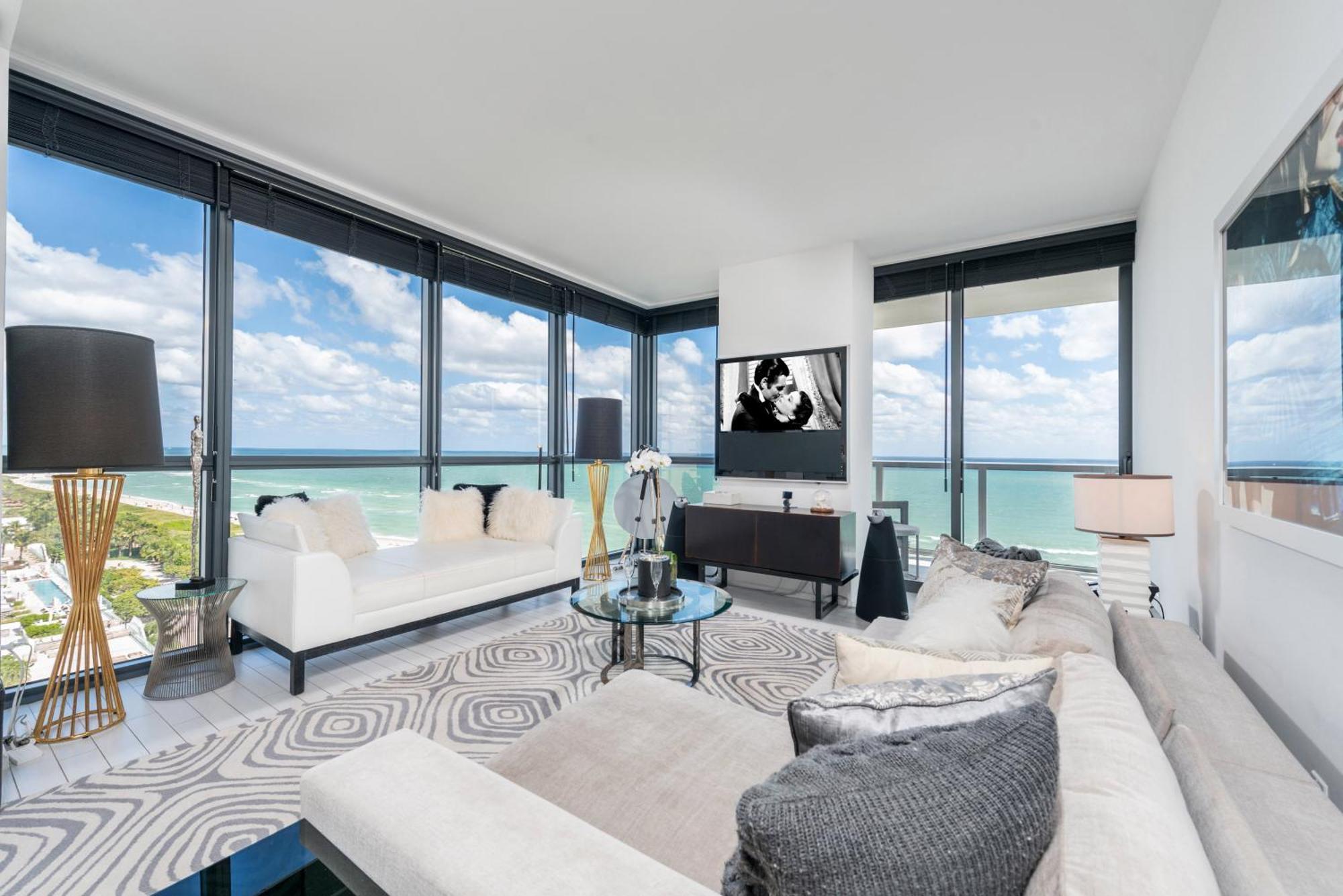 Suite met 3 Slaapkamers en Uitzicht op de Oceaan