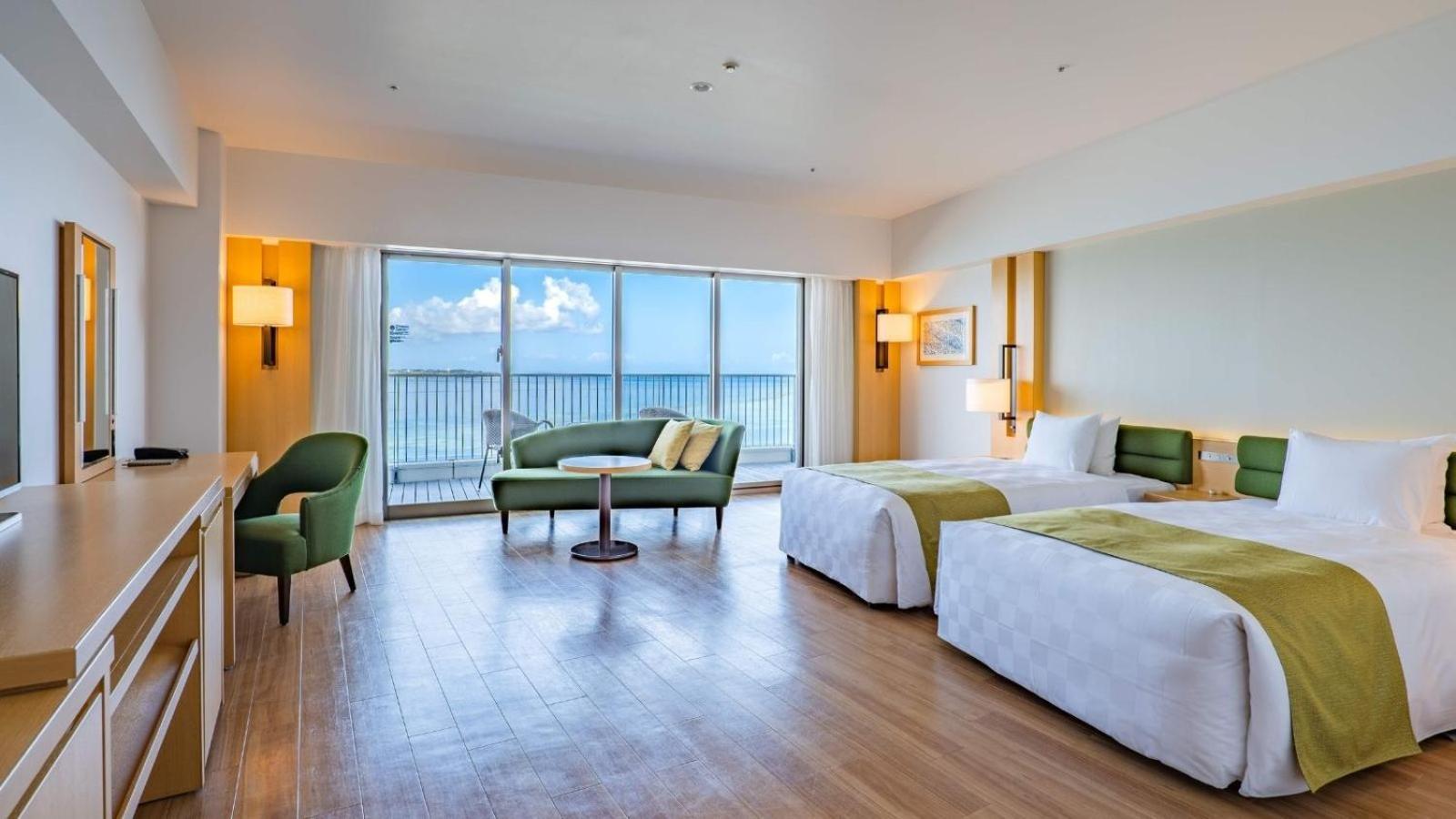 Ocean Universal Room