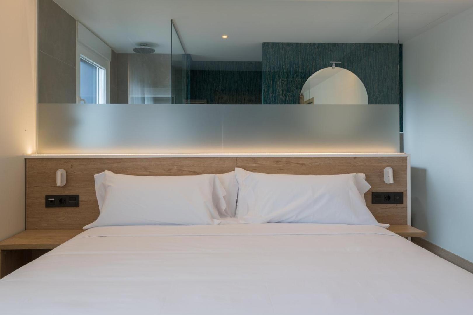 Standard Double or Twin Room,1666761896:JPEG