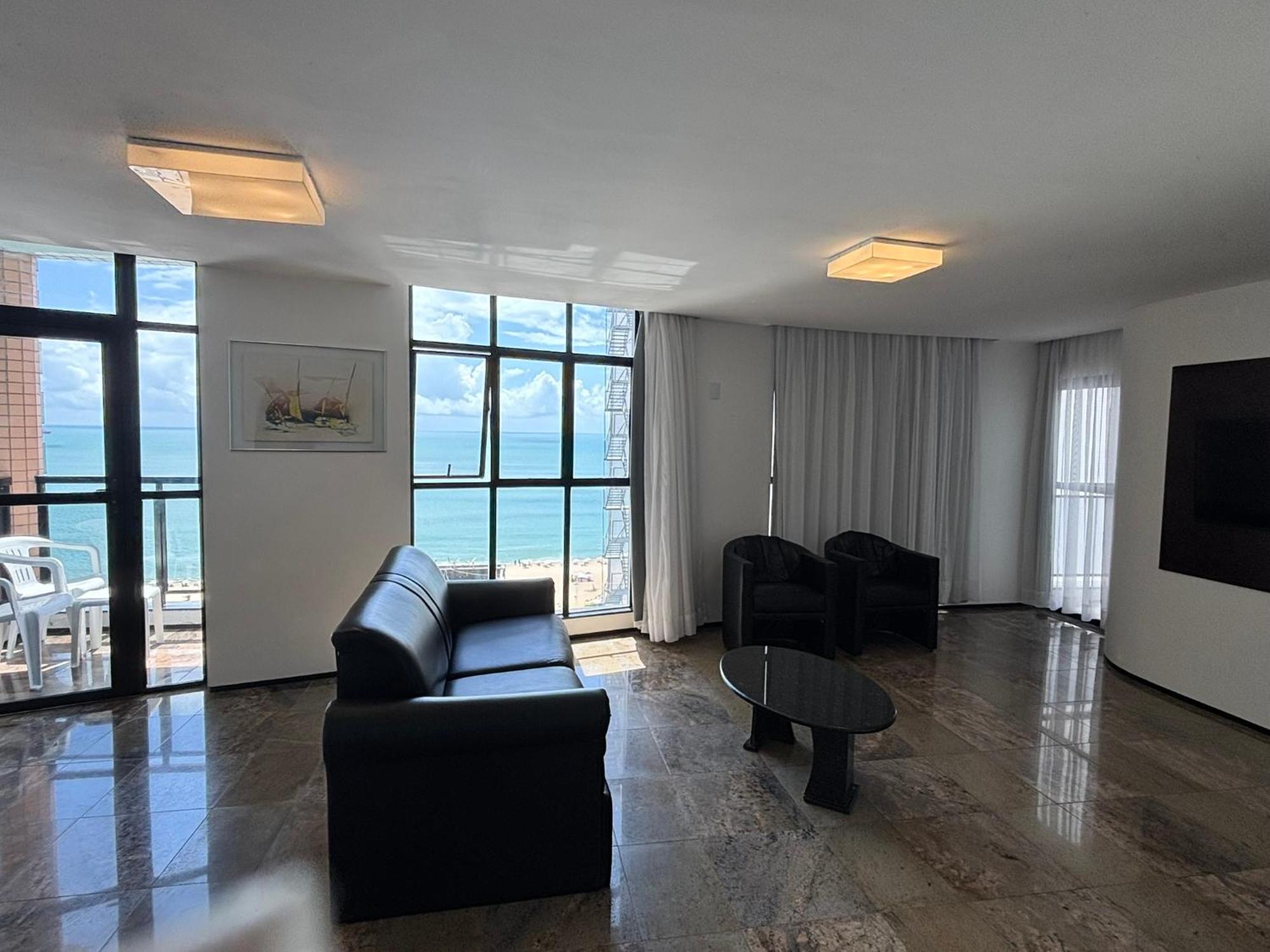 Three-Bedroom Sea View Royal Deluxe