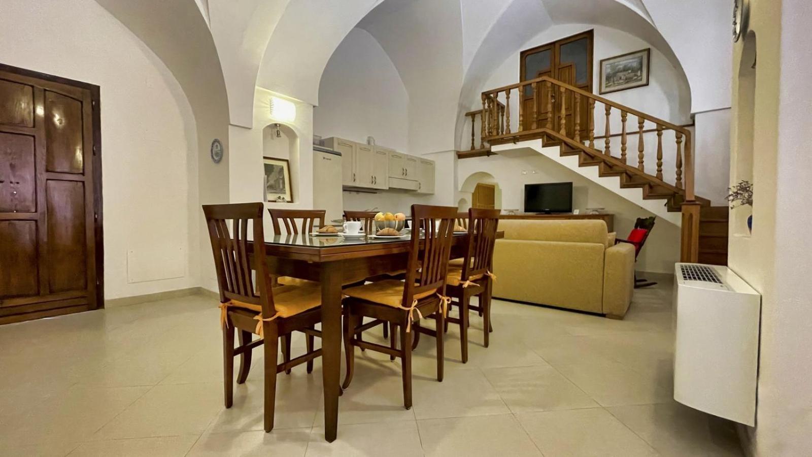Three-Bedroom Deluxe Apartment,1668074745:JPEG
