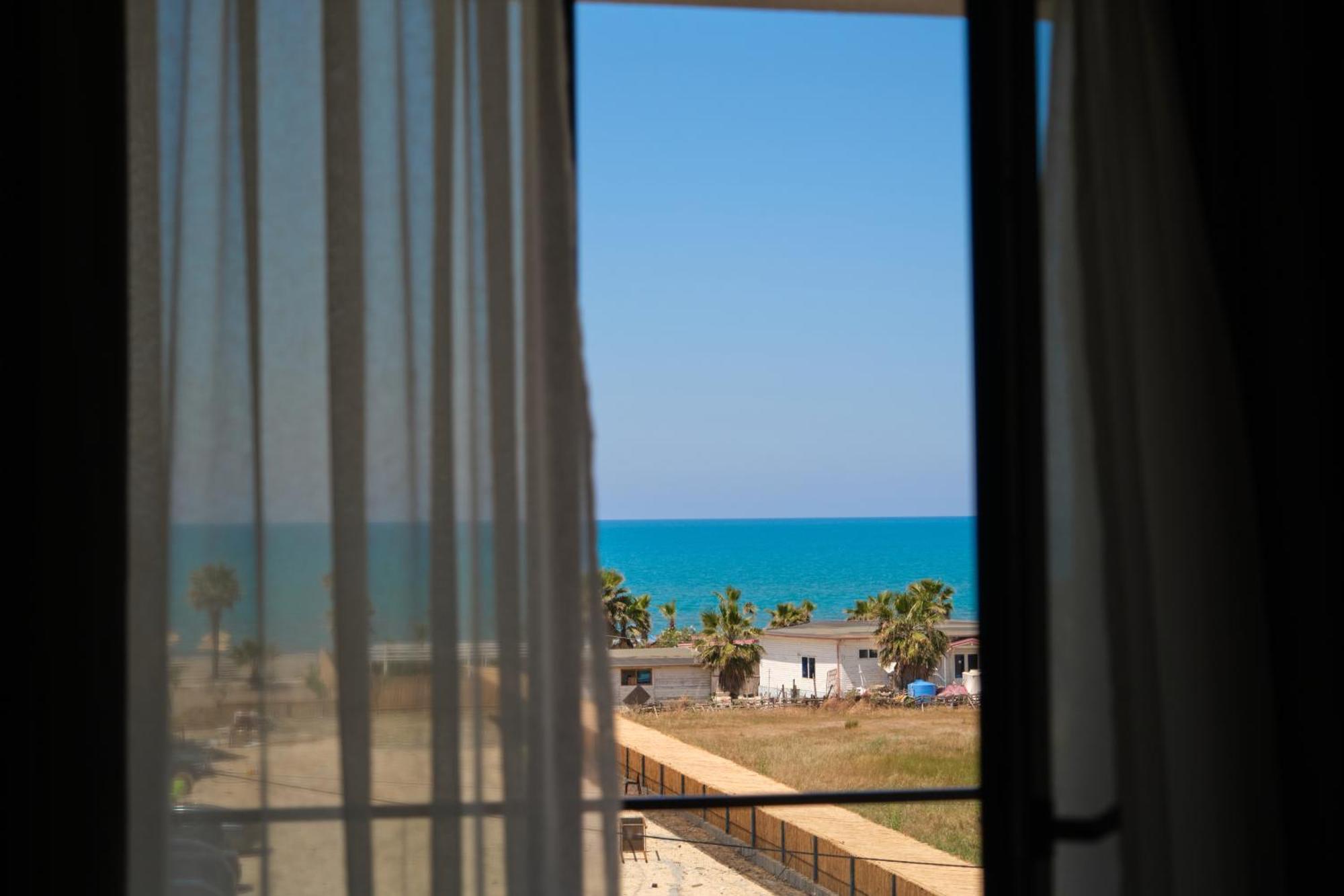 Standard Triple Room with Sea View