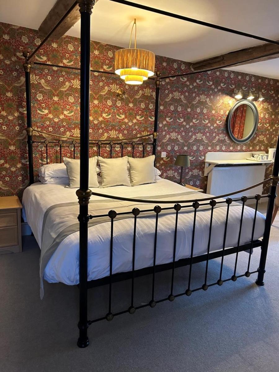 Deluxe River Suite