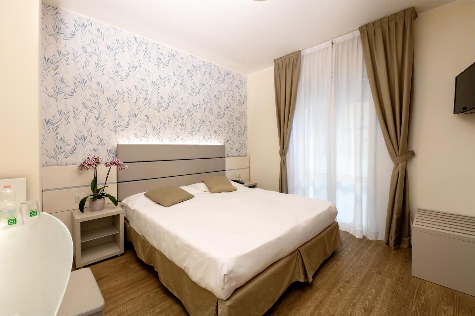 Double Room Partial Sea View