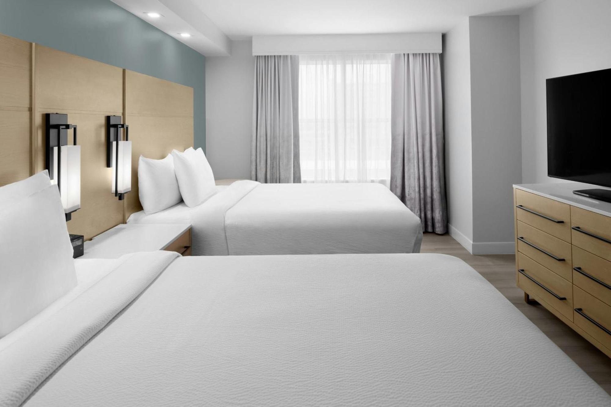 Two-Bedroom Suite,1669007763:JPEG