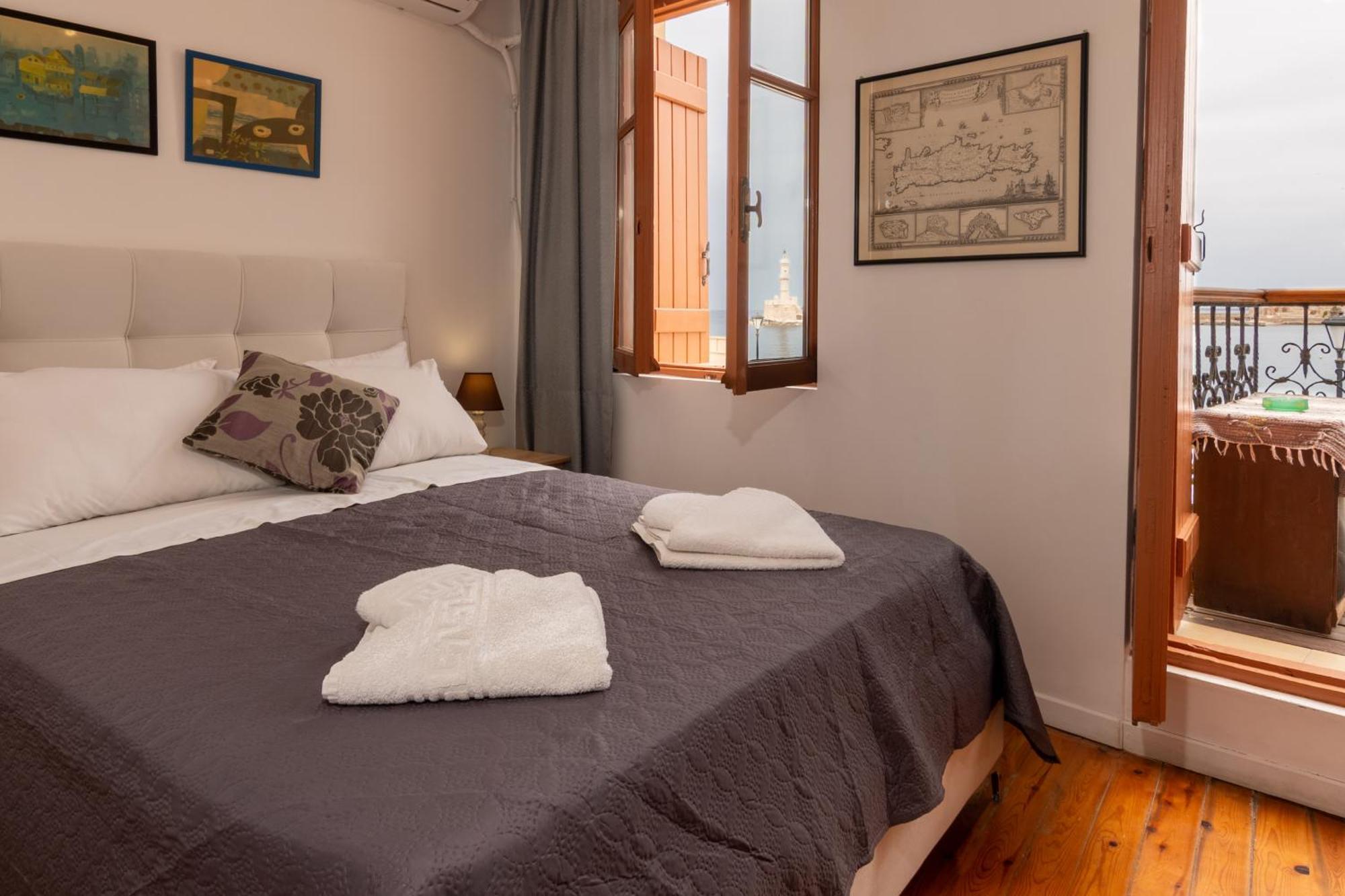 Doppelzimmer mit Balkon und Meerblick