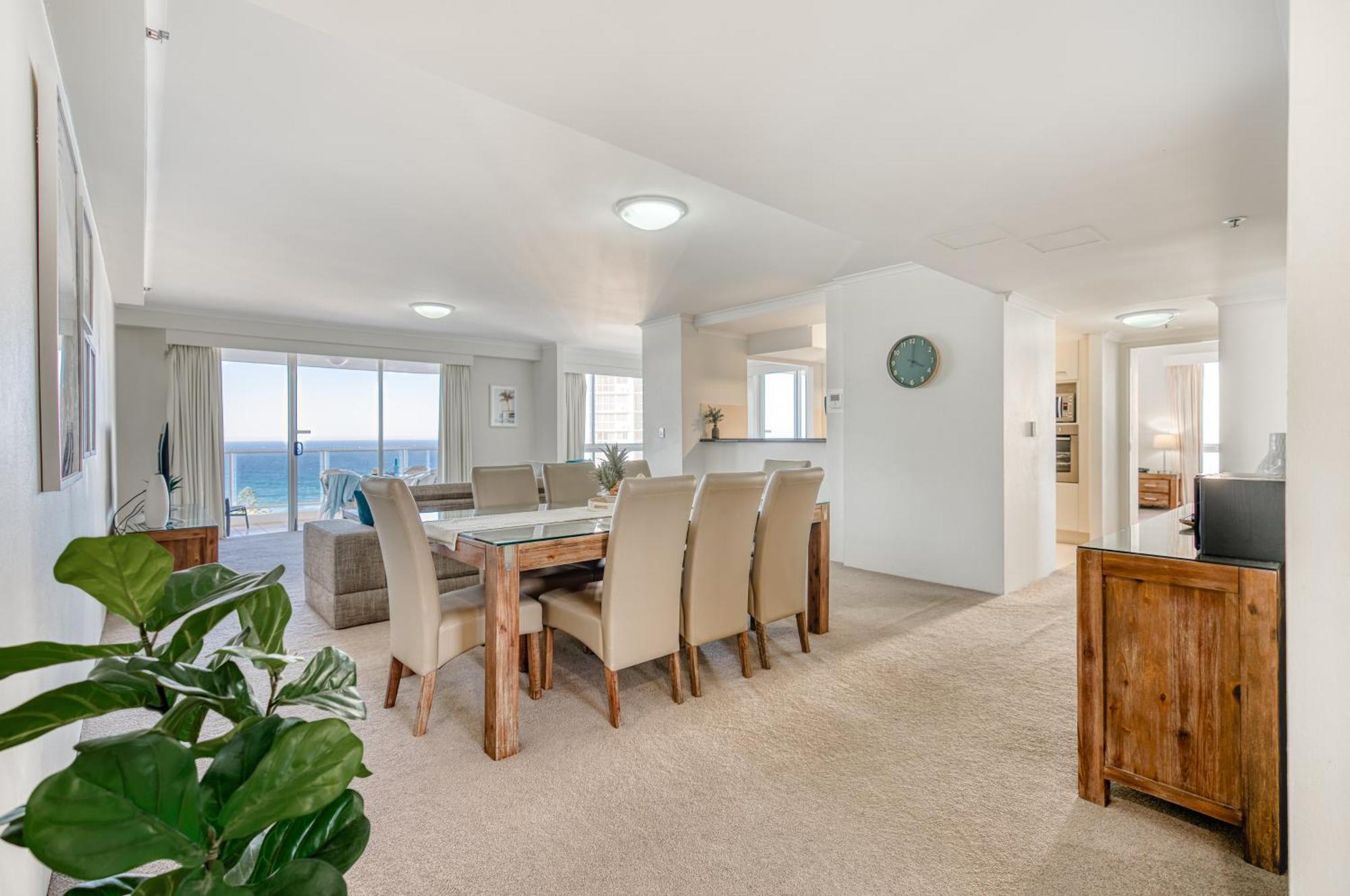 Superior One-Bedroom Apartment Ocean View