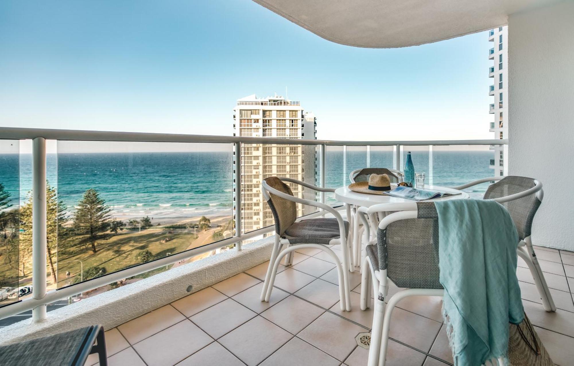 Superior One-Bedroom Apartment Ocean View