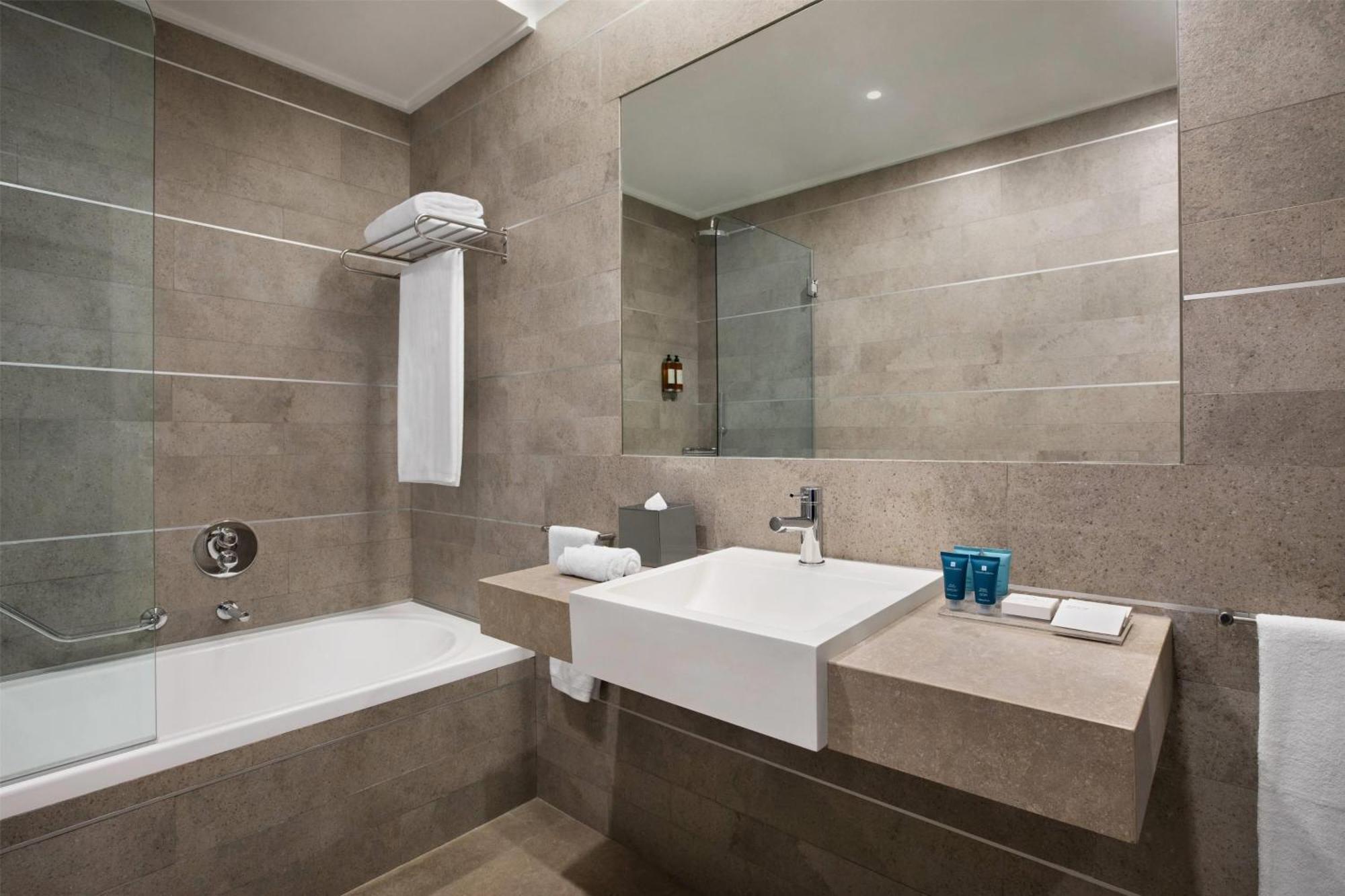 One Bedroom Sunrise Suite