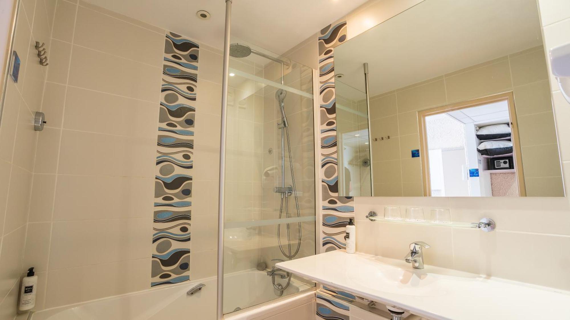 Triple Room - Tribord