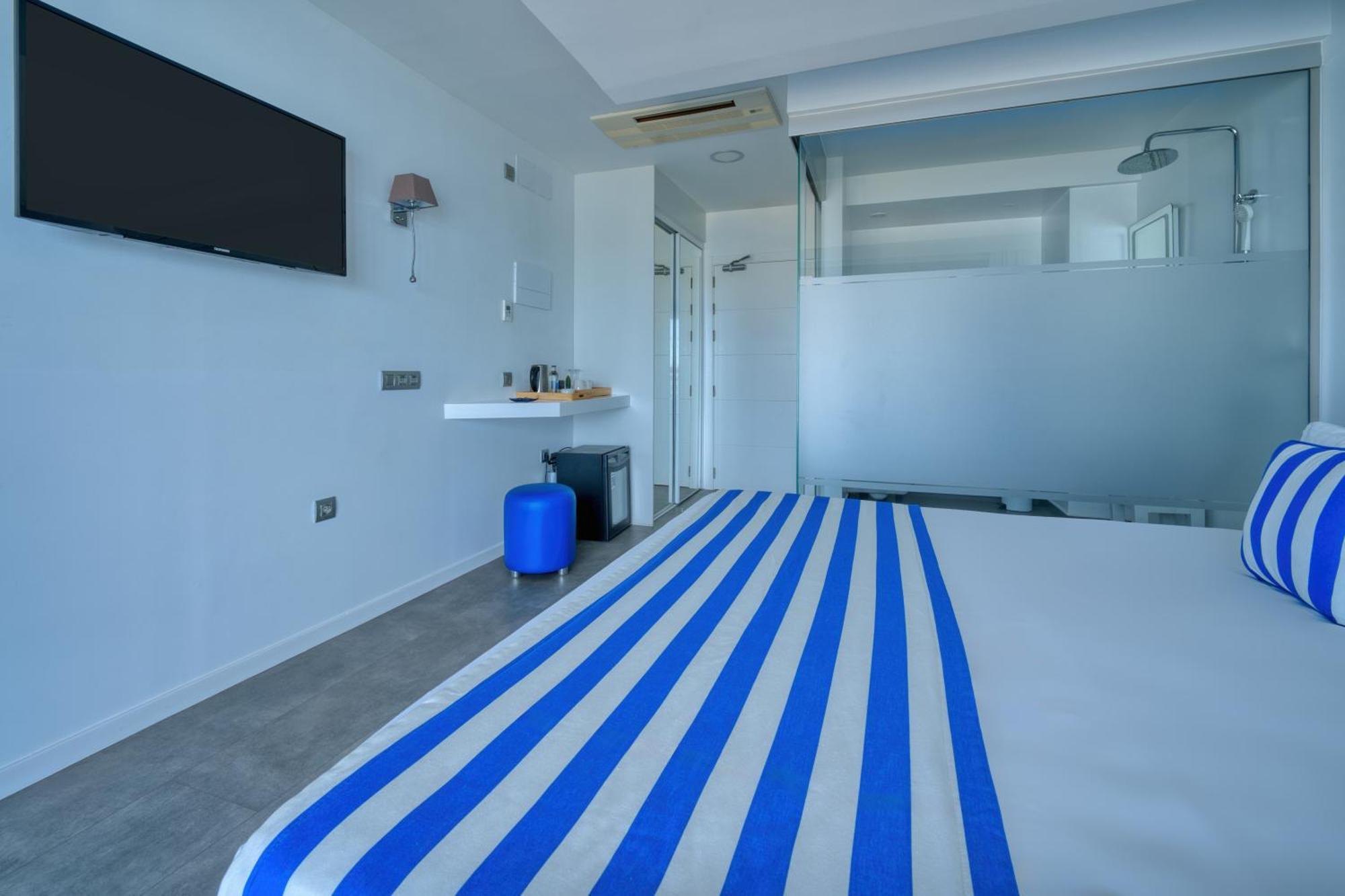 Double Room Disability Access Balcony Sea View,1672624398:JPEG