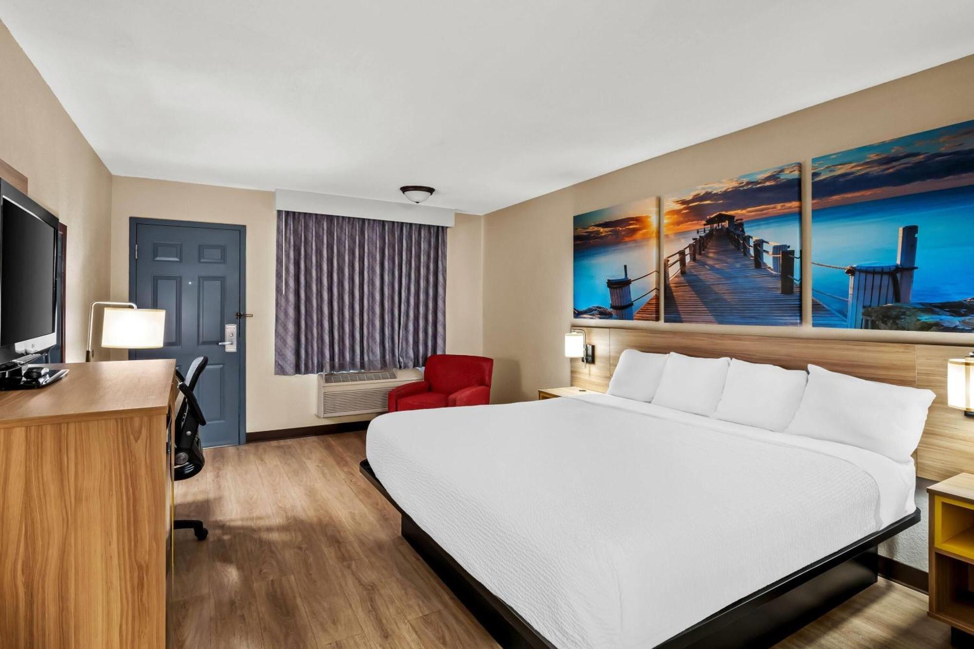 King Room - Mobility Access/Non-Smoking