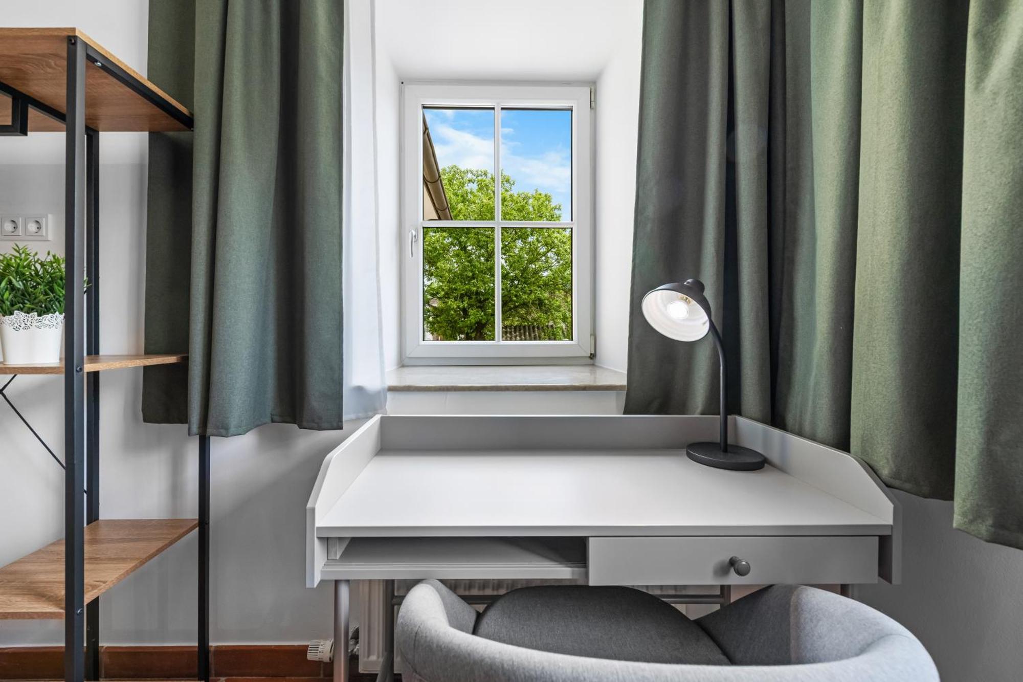 Three-Bedroom Apartment Mountain View