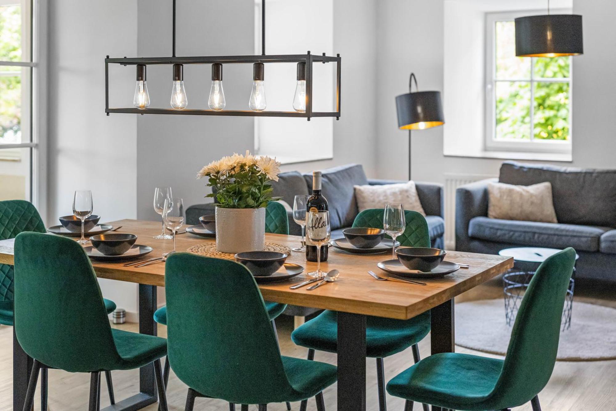 Three-Bedroom Apartment Mountain View