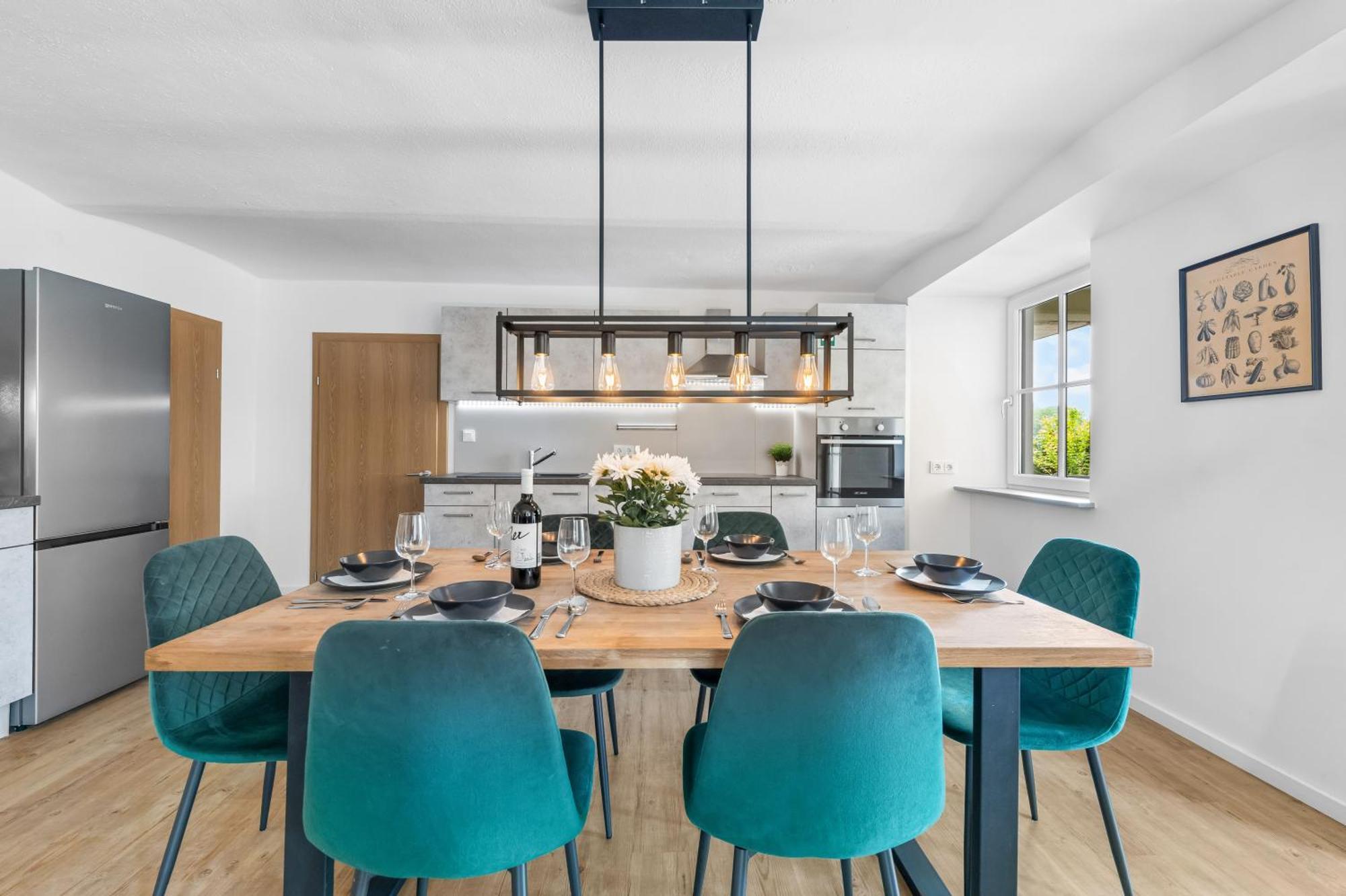Three-Bedroom Apartment Mountain View