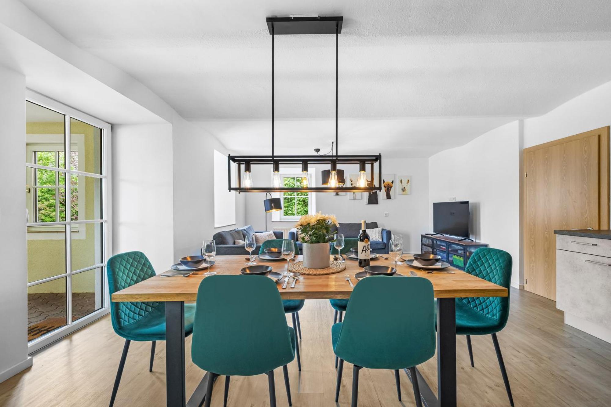 Three-Bedroom Apartment Mountain View