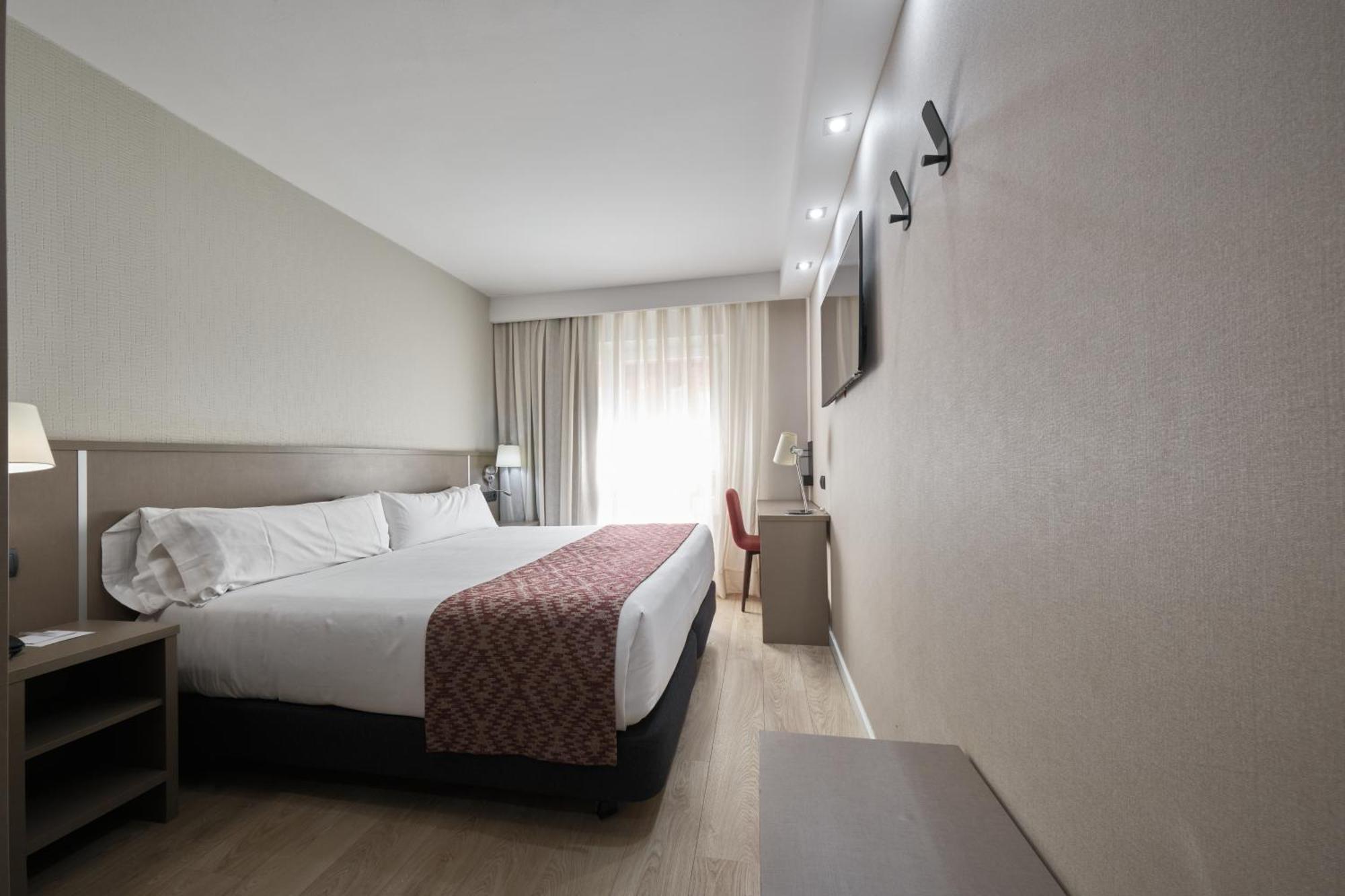 Premium Double Room,1674697712:JPEG