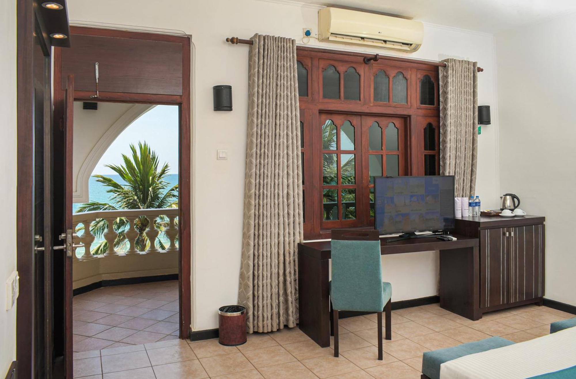 Deluxe Double or Twin Room Sea View