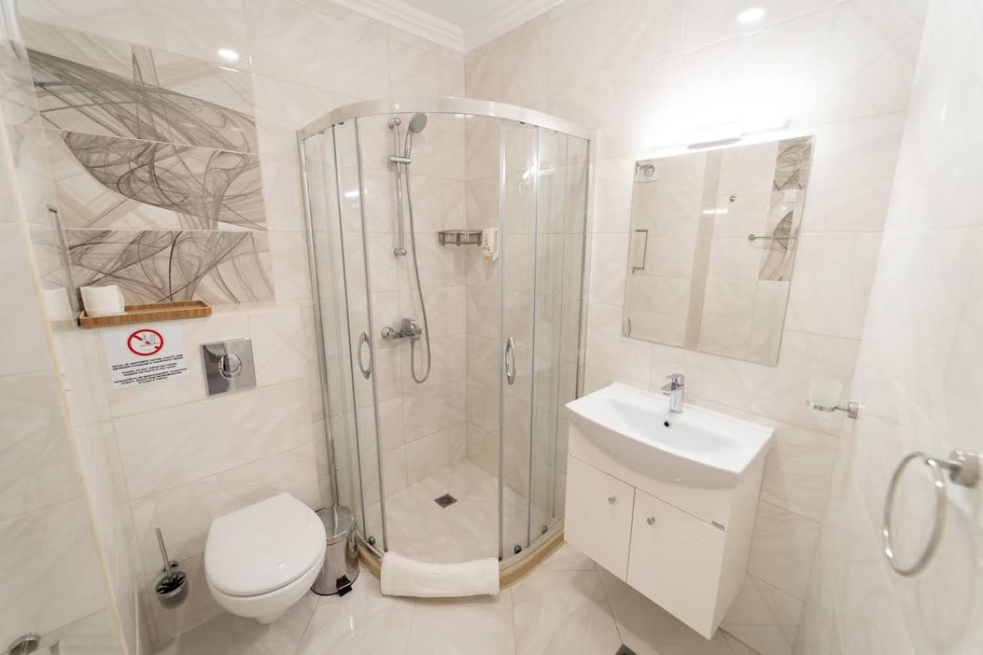 Two-Bedroom Apartment Sea Pool View