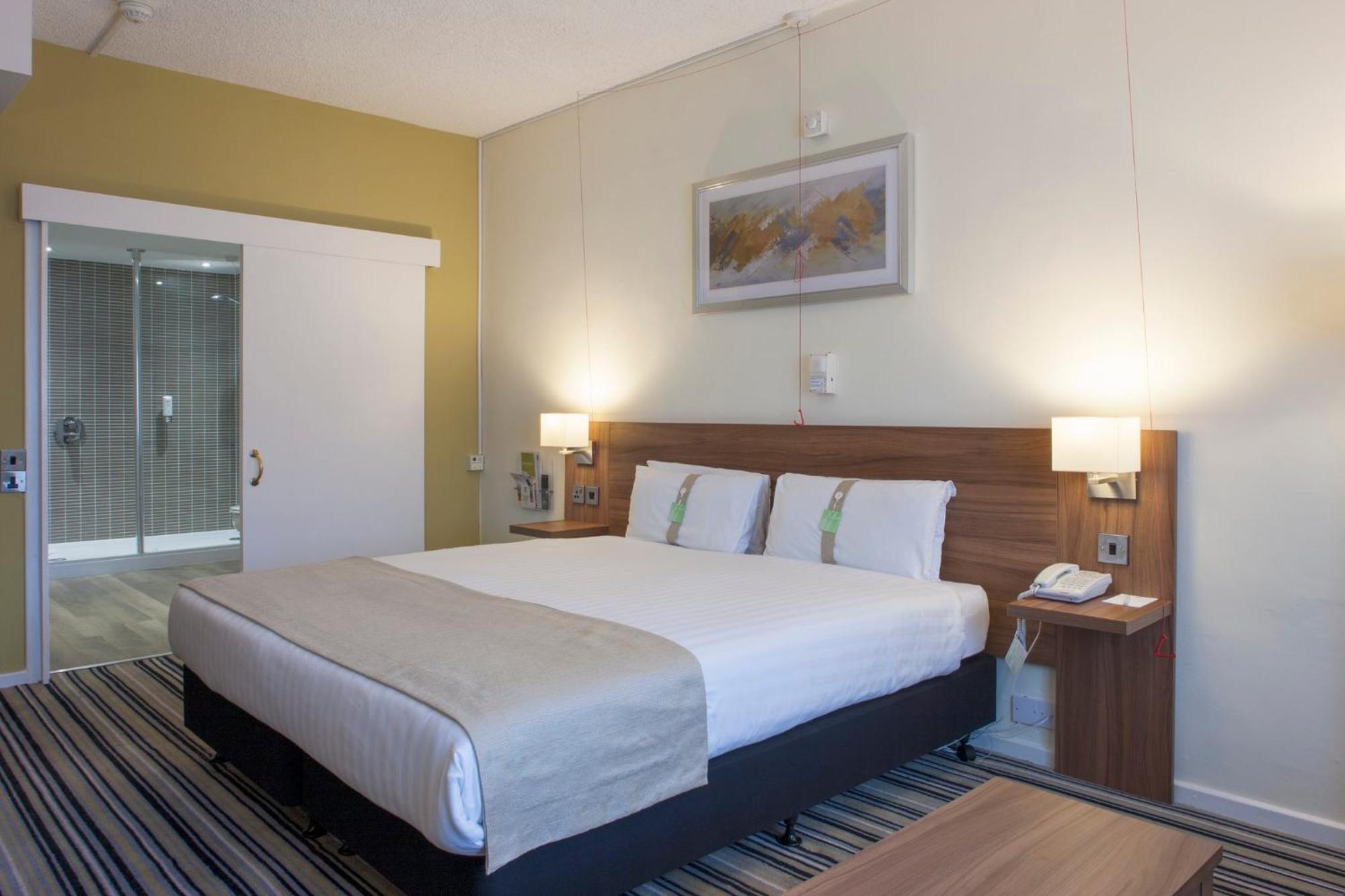 Habitación Estándar con cama extragrande - Adaptada para personas de movilidad reducida