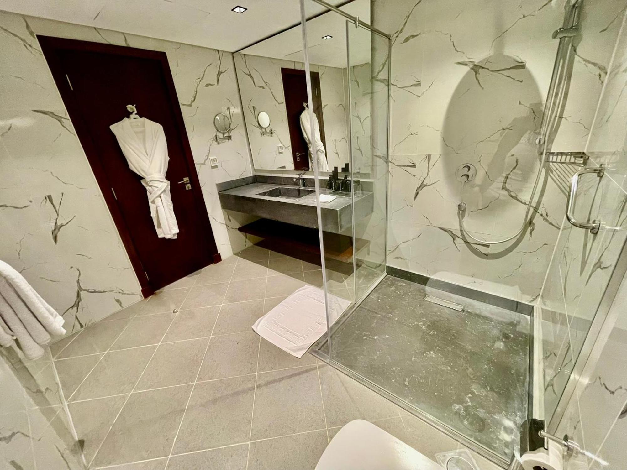 Deluxe Double or Twin Room with Pool View