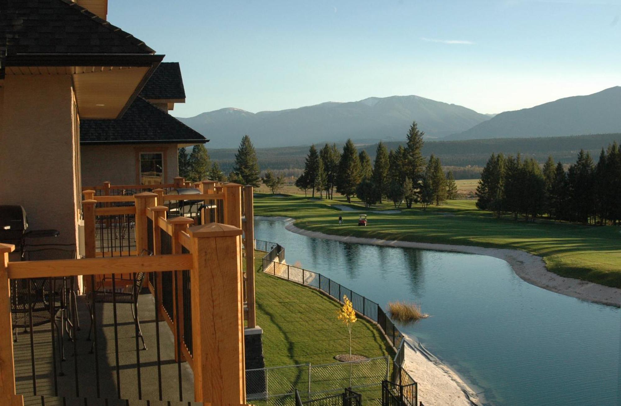 Suite with Mountain View
