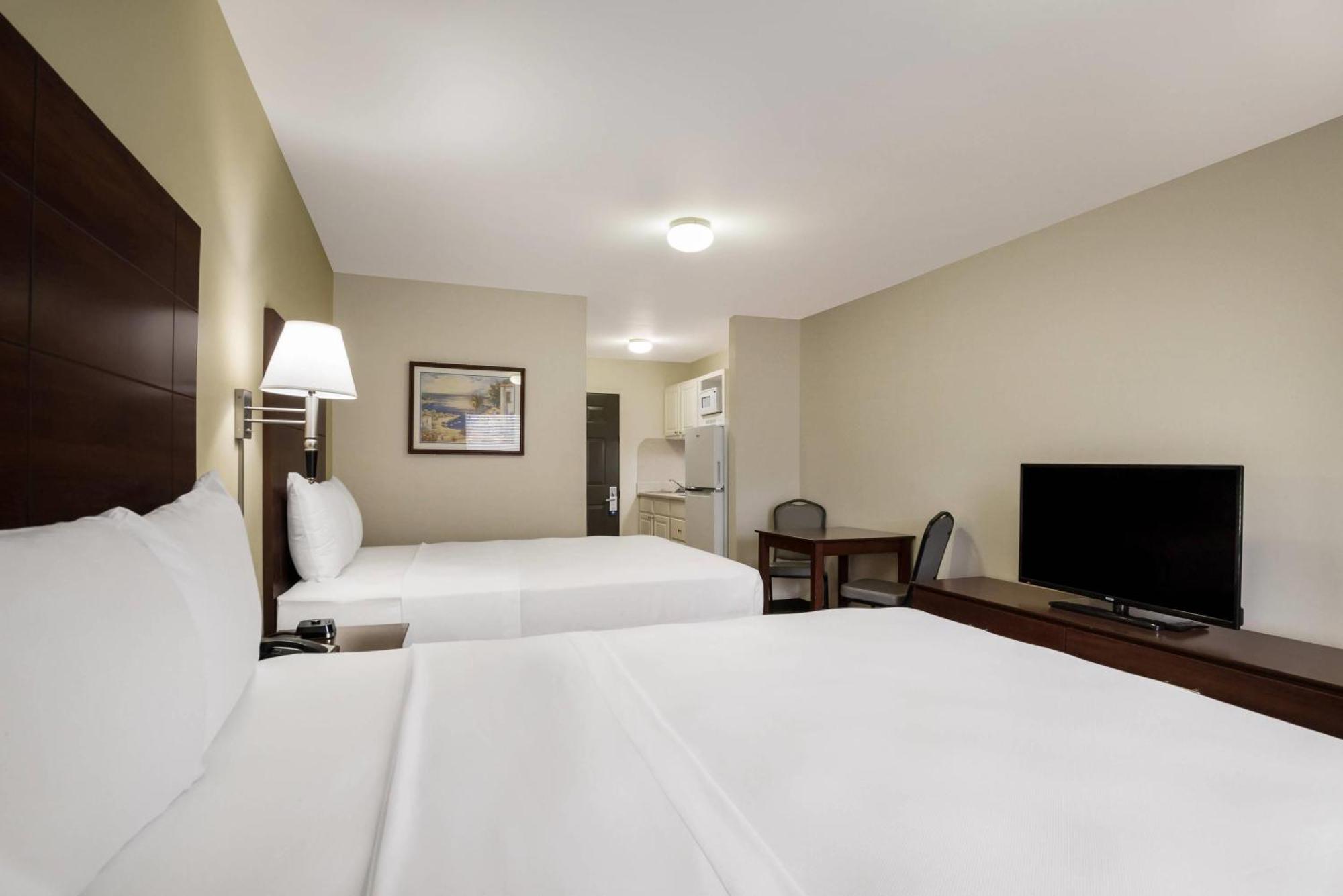 Standard Double Room with Two Double Beds - Non Smoking