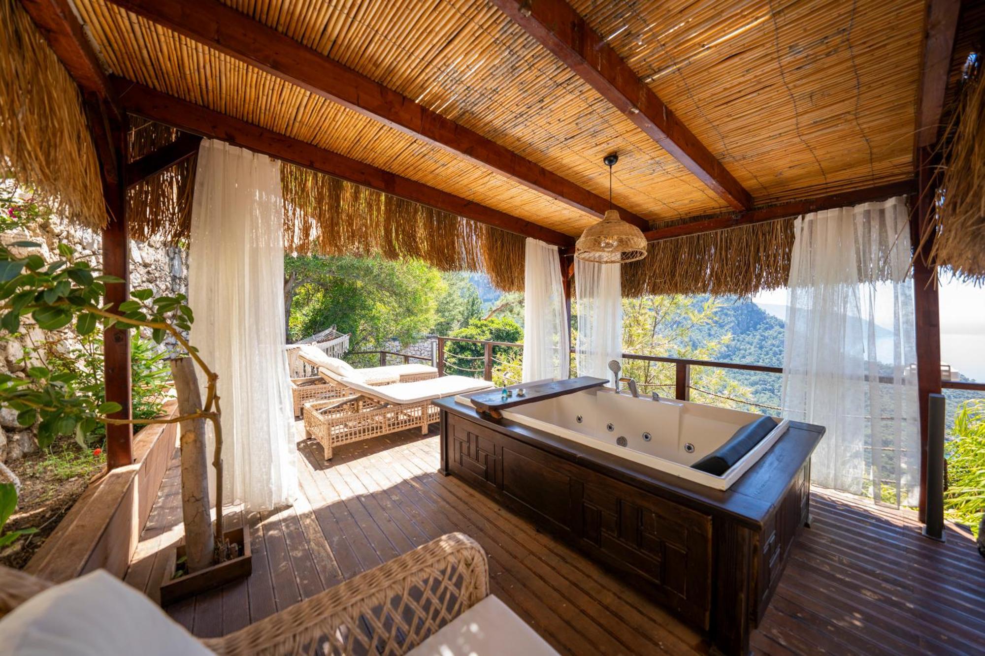Deluxe Suite Sea View