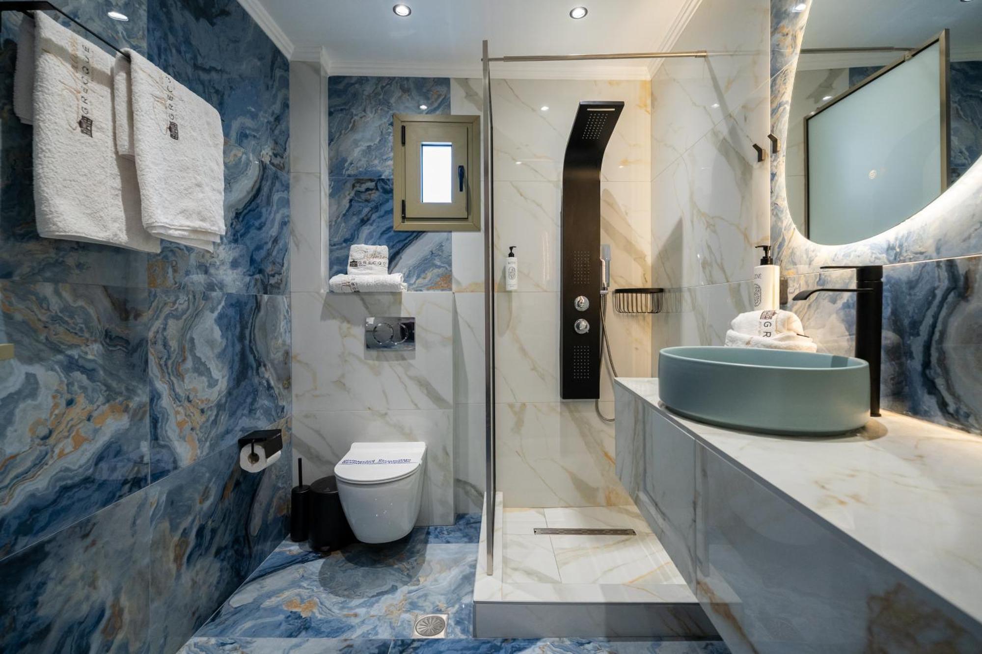 Deluxe Family Suite