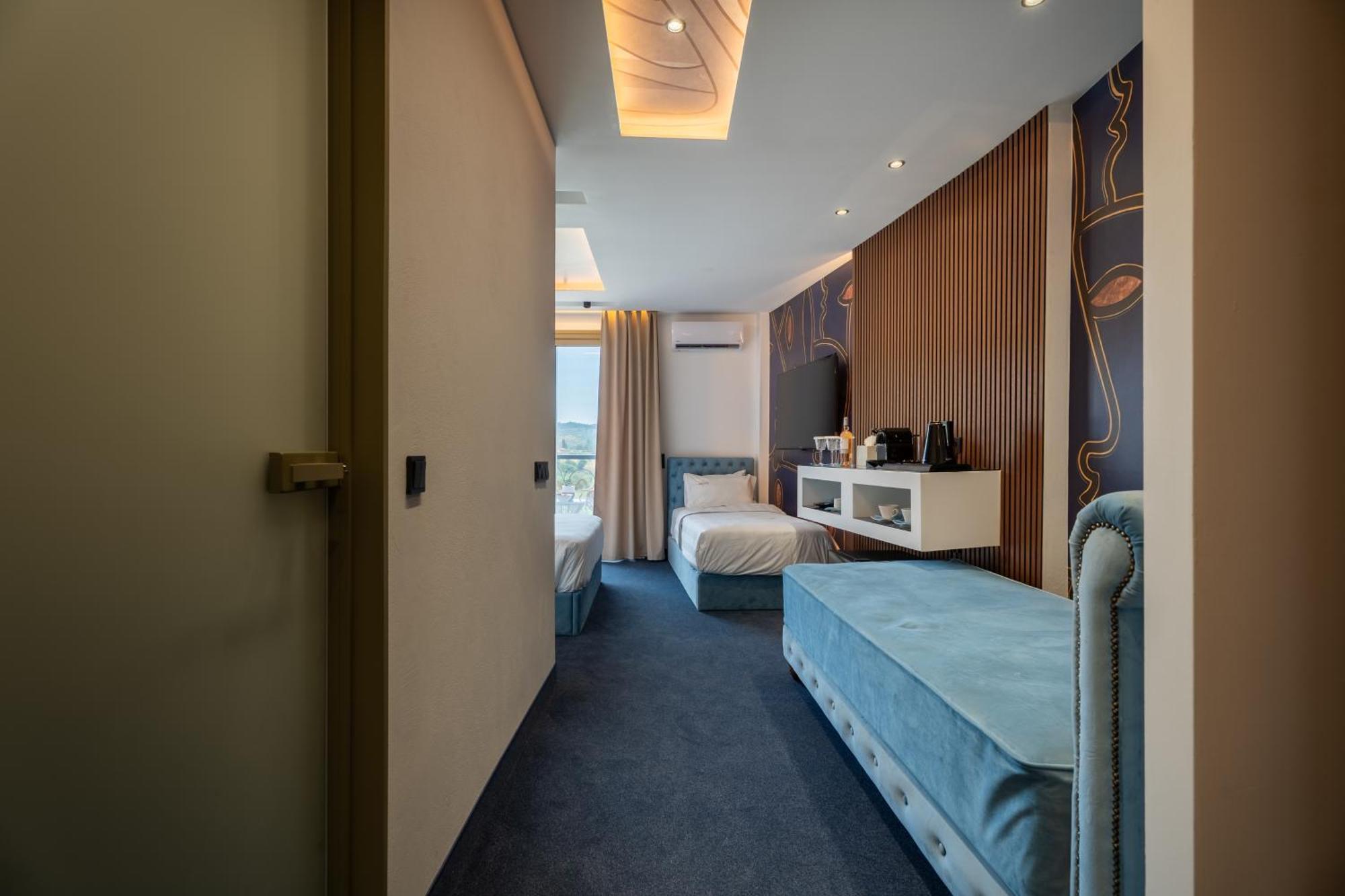Luxury Quadruple Room