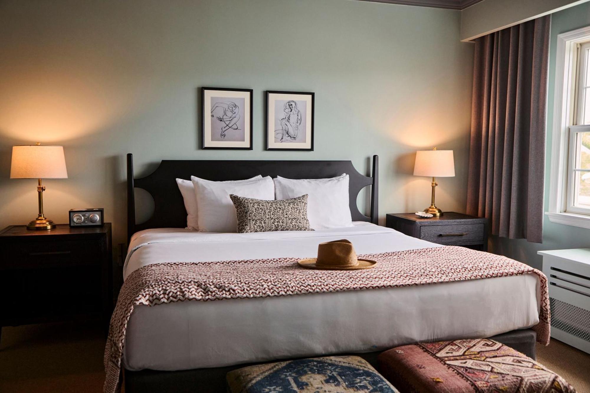King Room,1681751445:JPEG