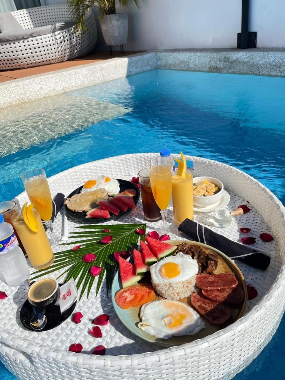 King Suite Private Pool