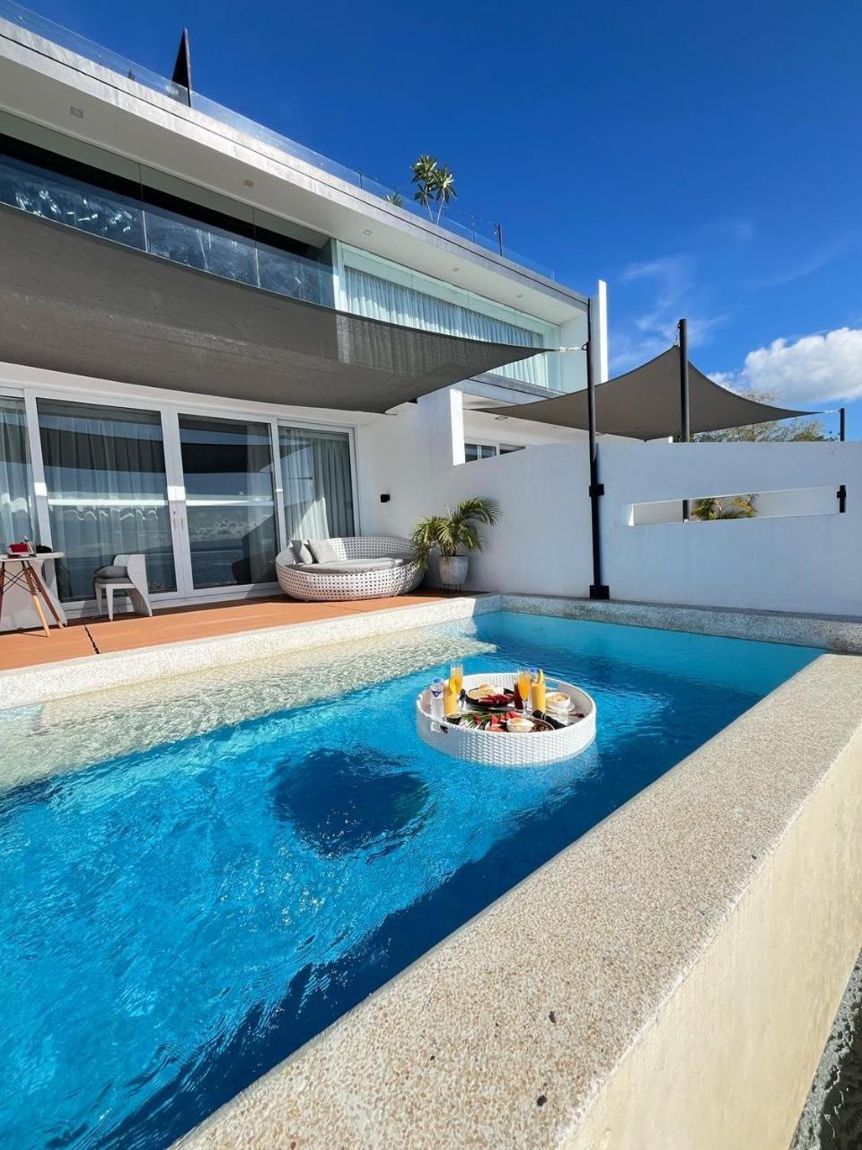 King Suite Private Pool